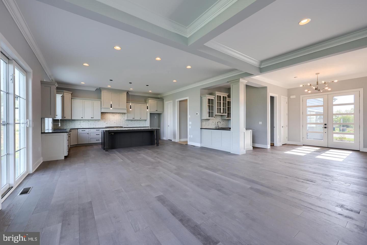 HAYDN MANOR - Residential
