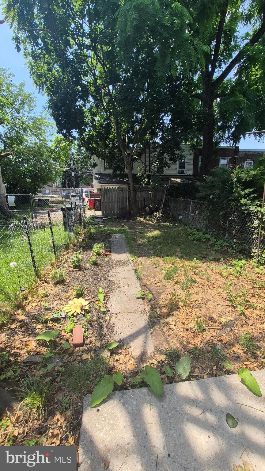 NORRISTOWN - Residential