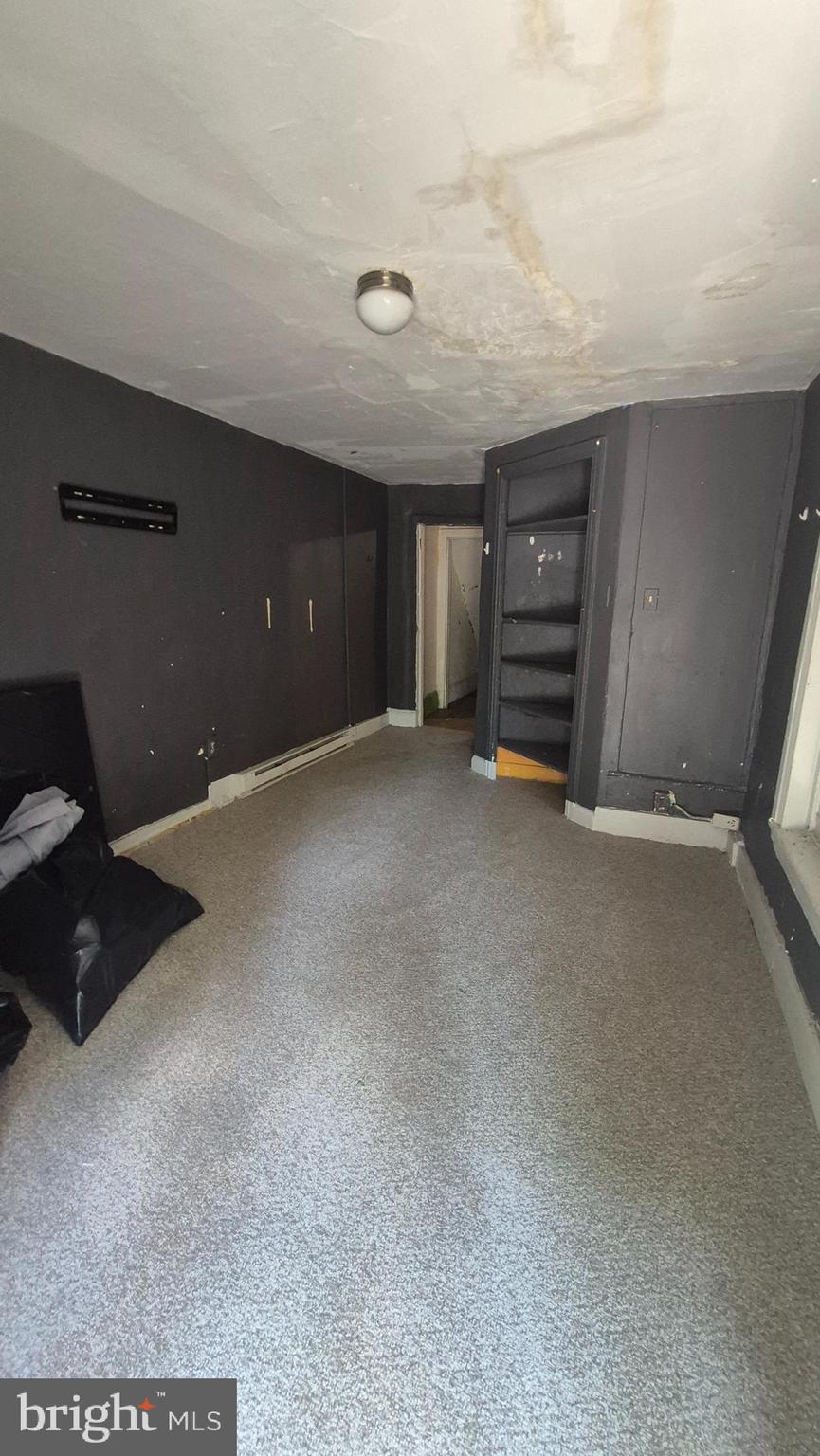 NORRISTOWN - Residential