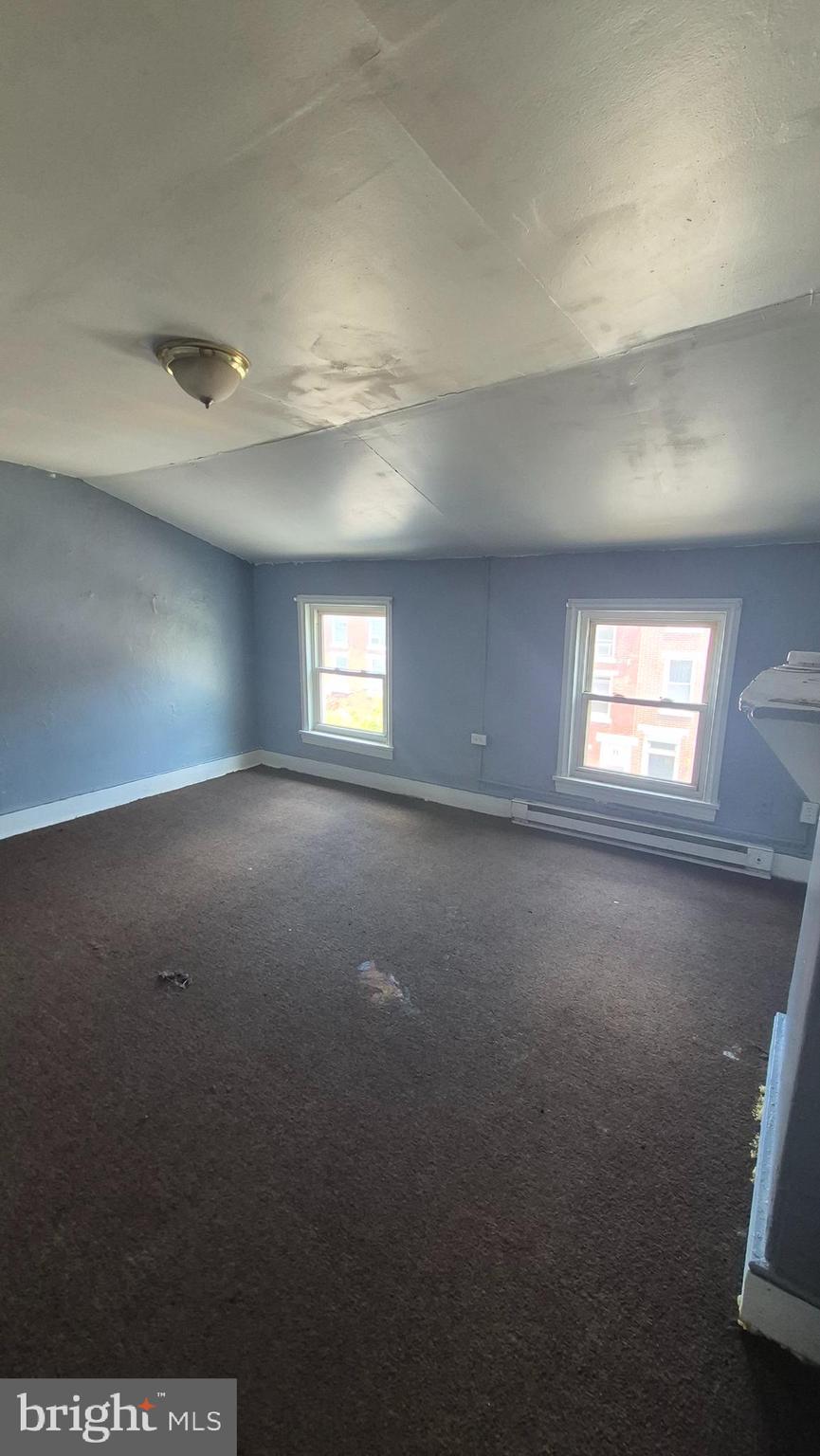 NORRISTOWN - Residential