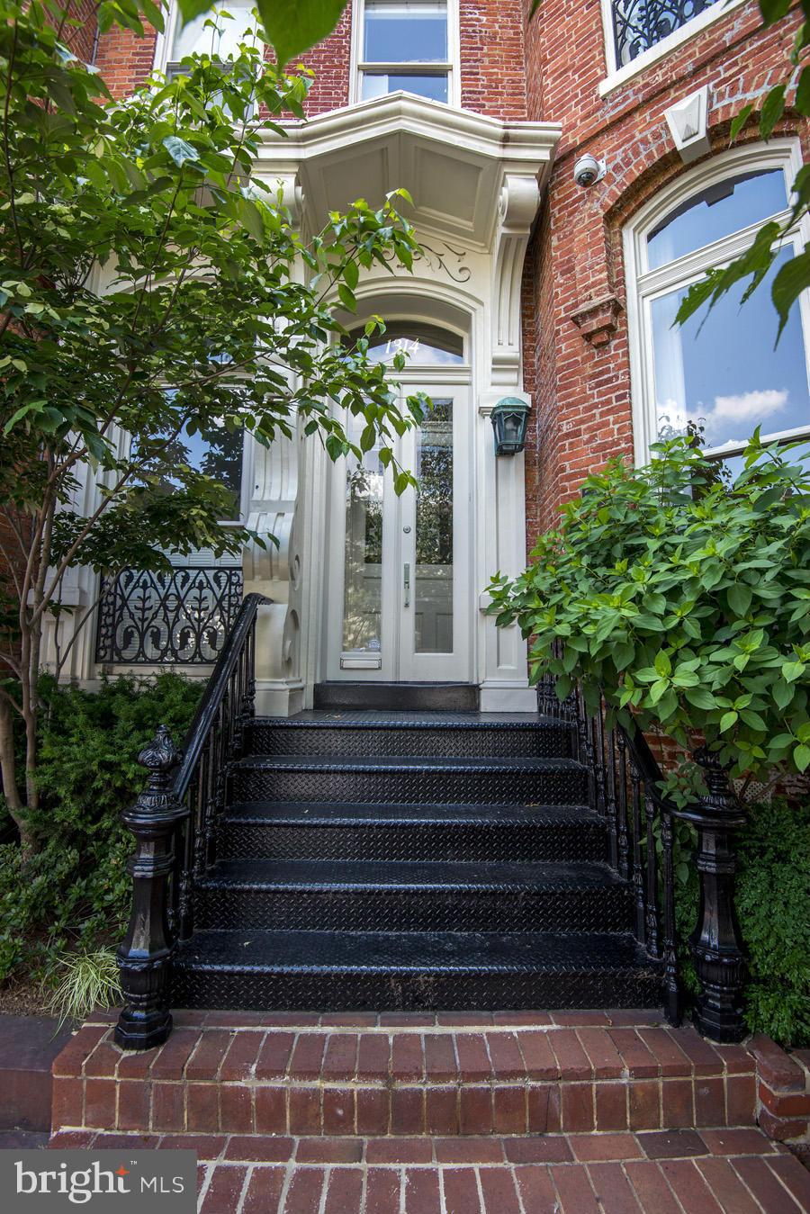 GEORGETOWN - Residential