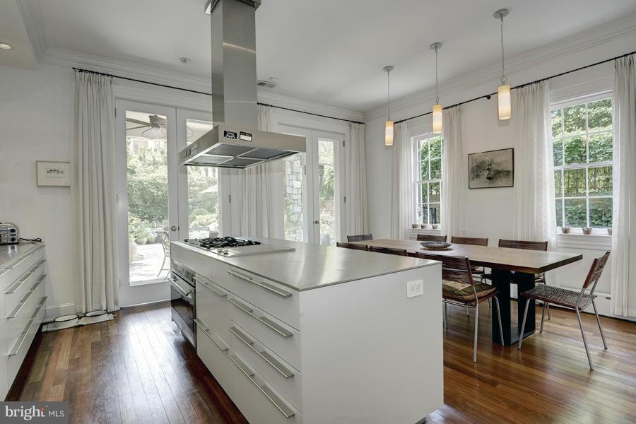 GEORGETOWN - Residential