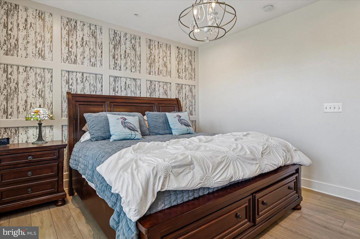 FOUR SEASONS AT KENT ISLAND - Residential