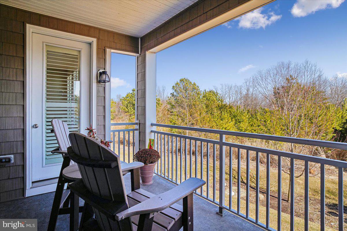 FOUR SEASONS AT KENT ISLAND - Residential