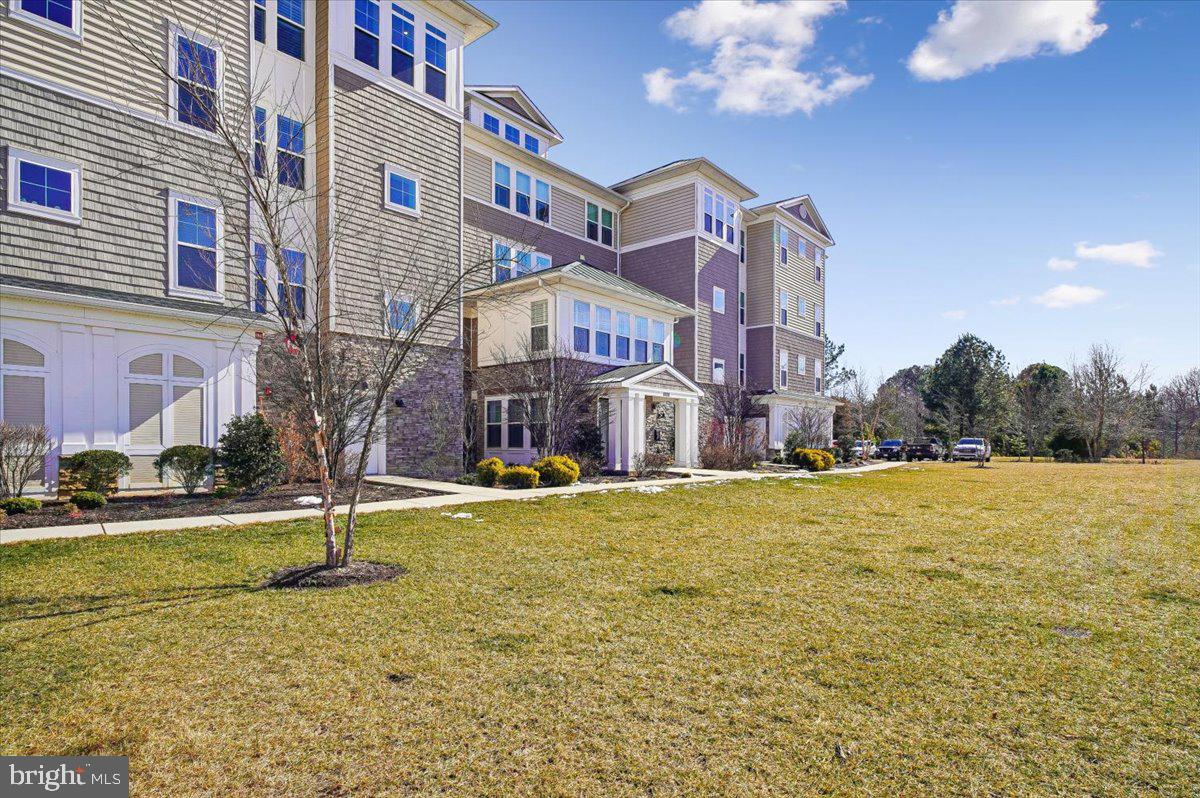 FOUR SEASONS AT KENT ISLAND - Residential