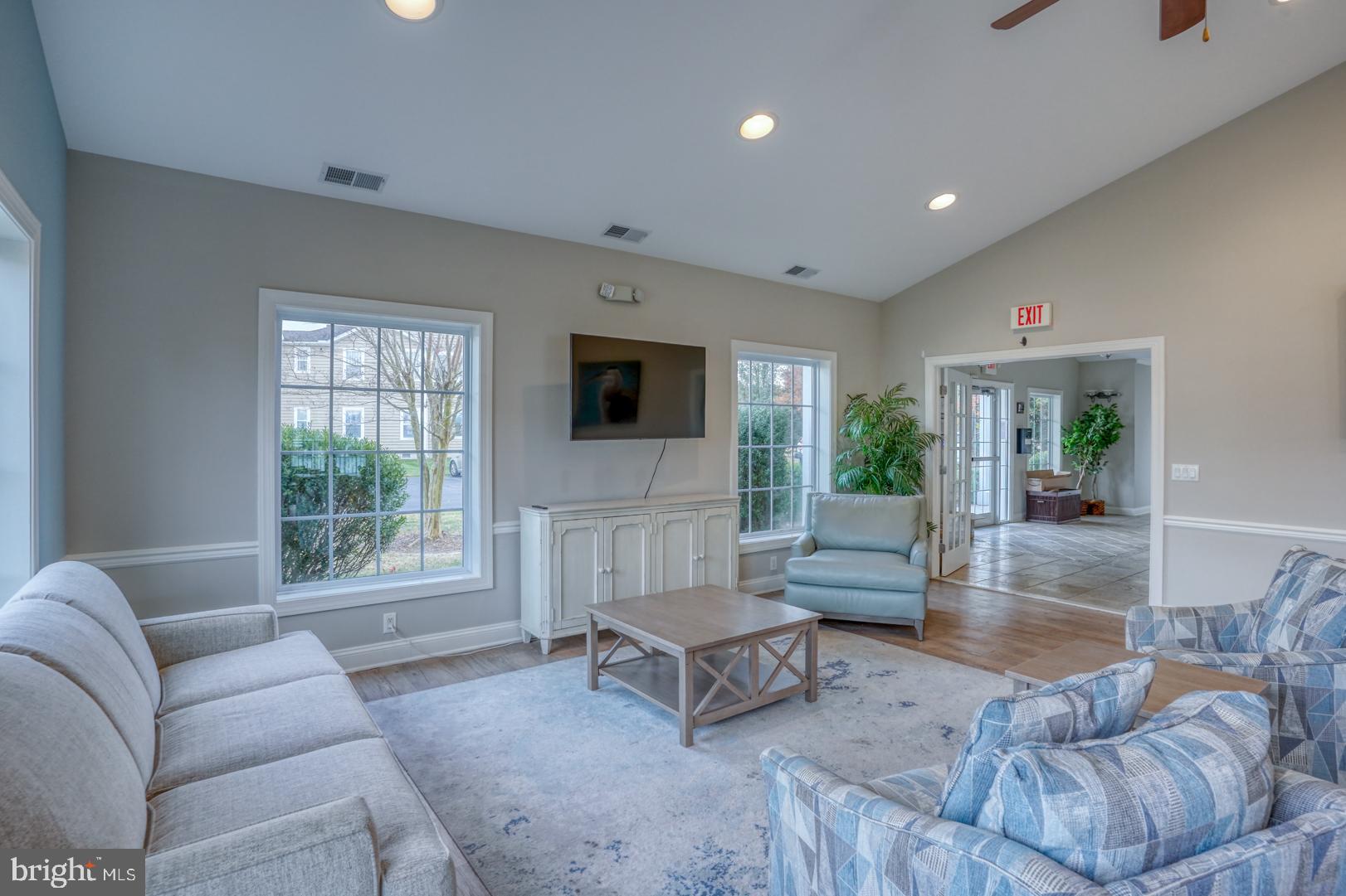 HEARTHSTONE MANOR - Residential