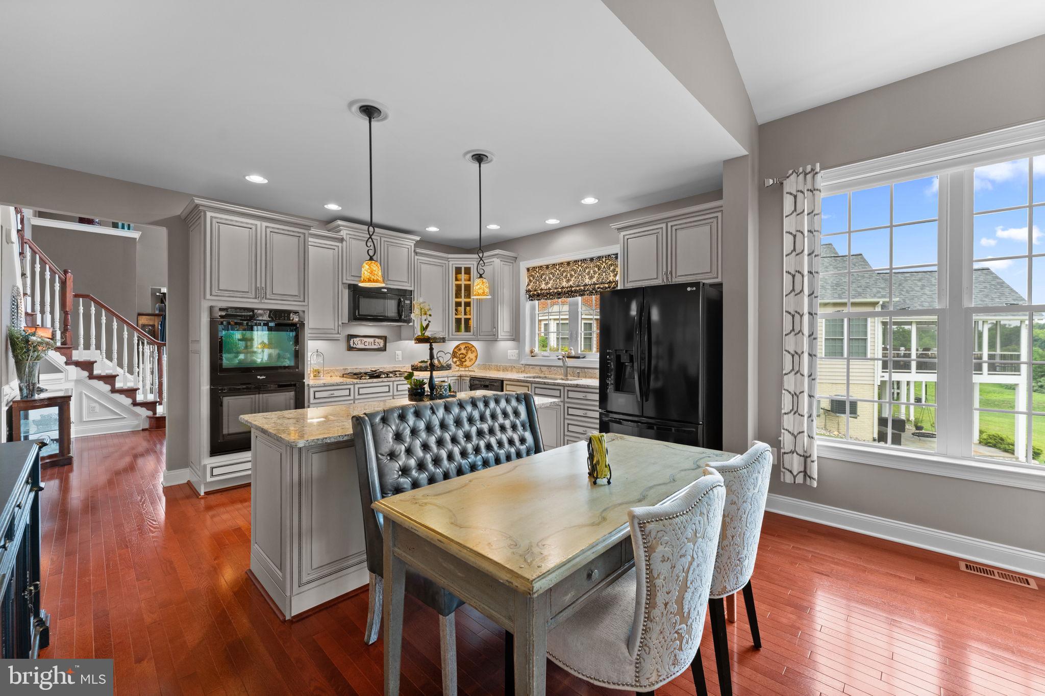 LOUDOUN VALLEY CARRIAGES - Residential