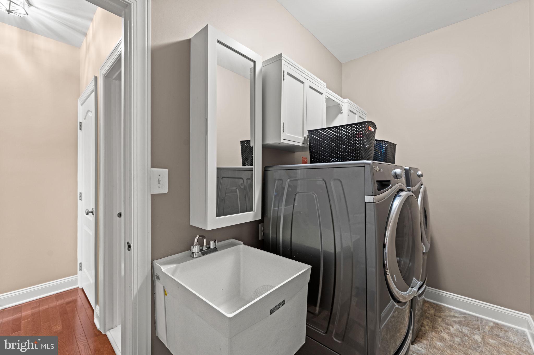 LOUDOUN VALLEY CARRIAGES - Residential