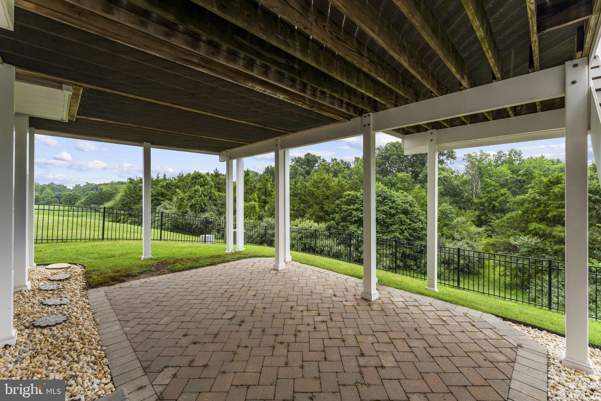 LOUDOUN VALLEY CARRIAGES - Residential
