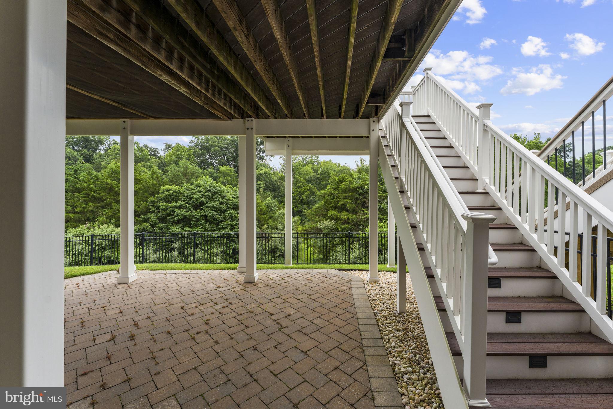 LOUDOUN VALLEY CARRIAGES - Residential