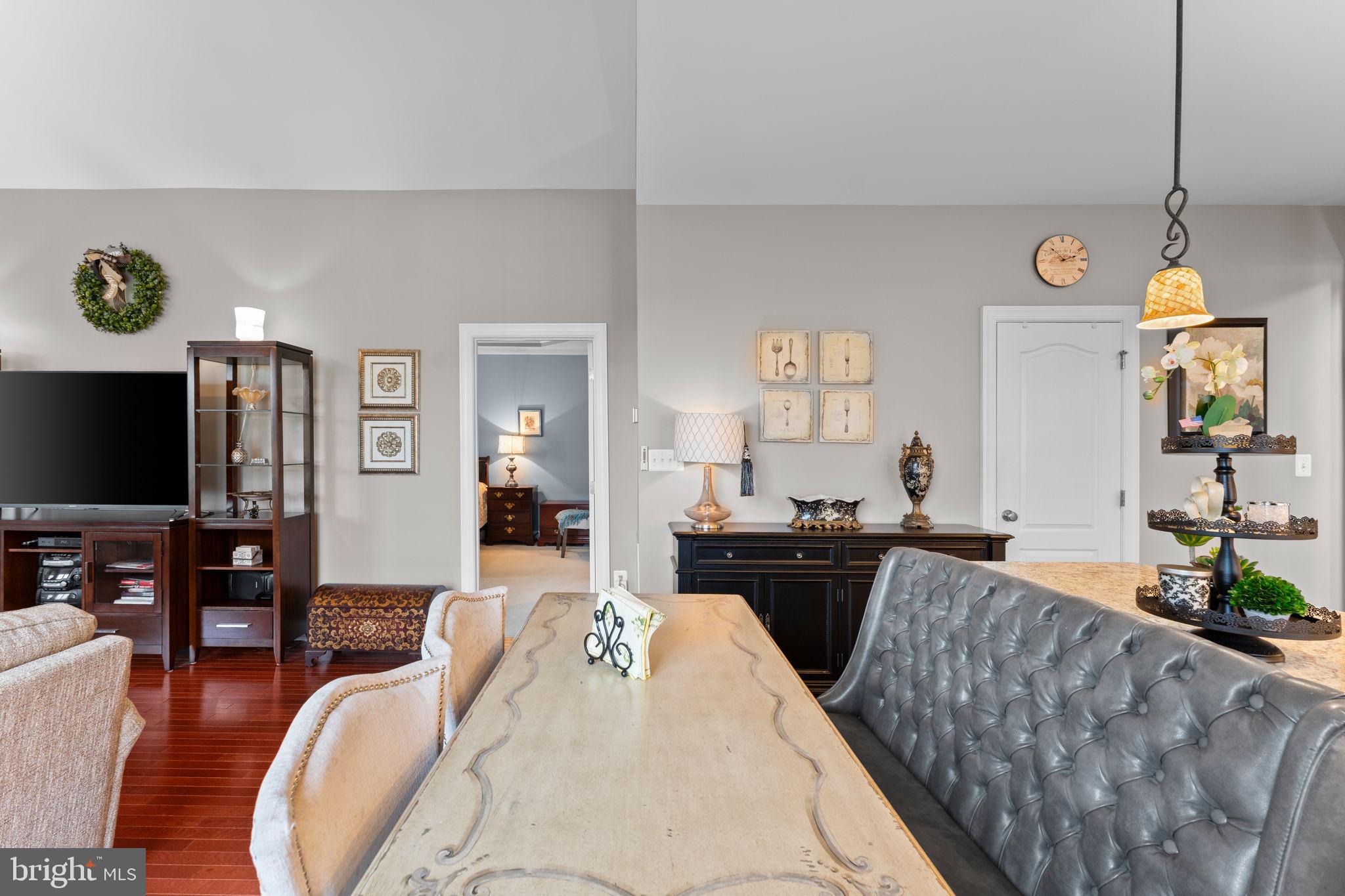 LOUDOUN VALLEY CARRIAGES - Residential