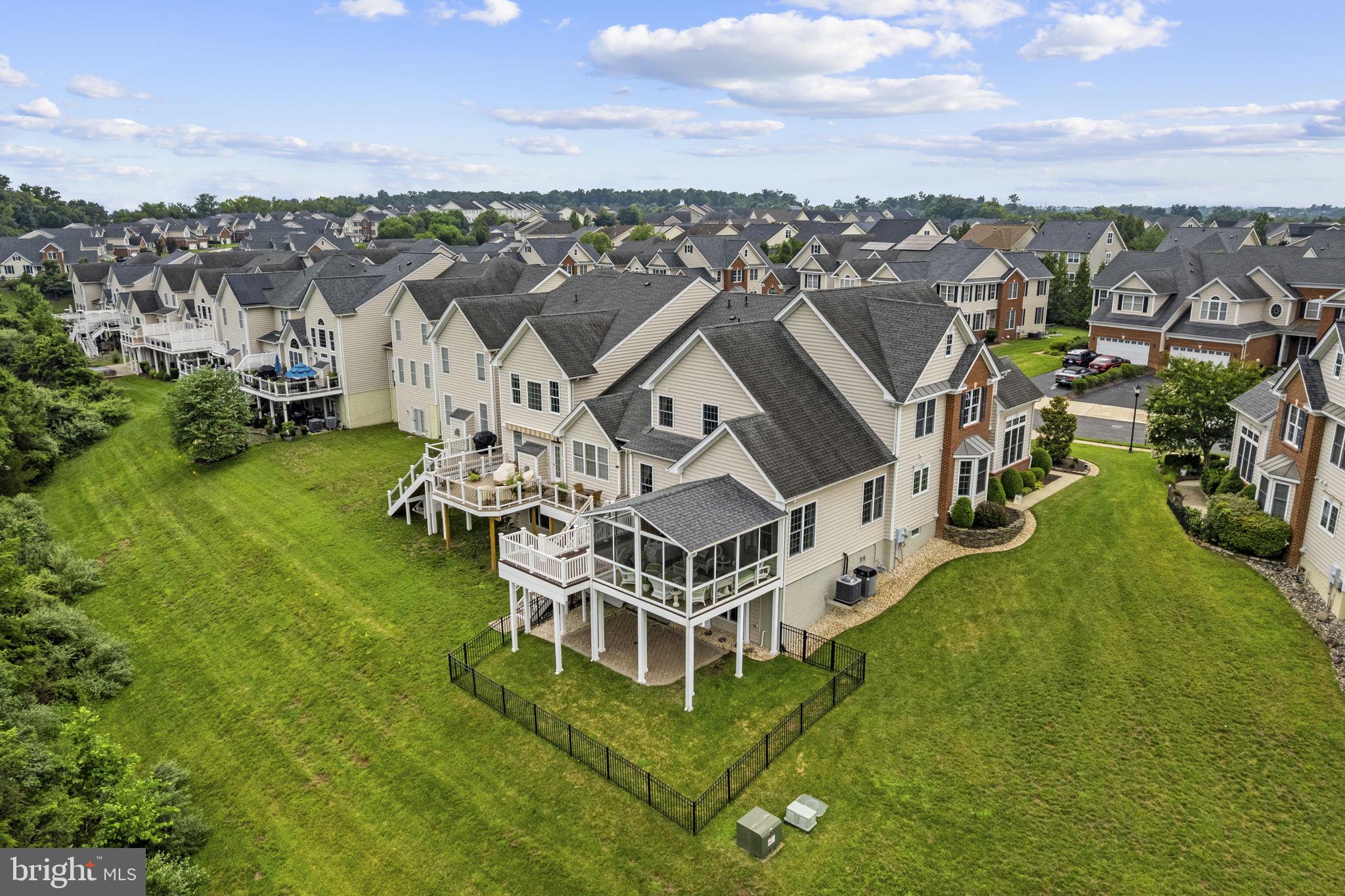 LOUDOUN VALLEY CARRIAGES - Residential