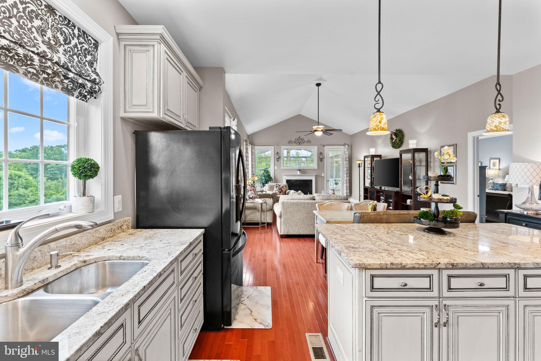 LOUDOUN VALLEY CARRIAGES - Residential