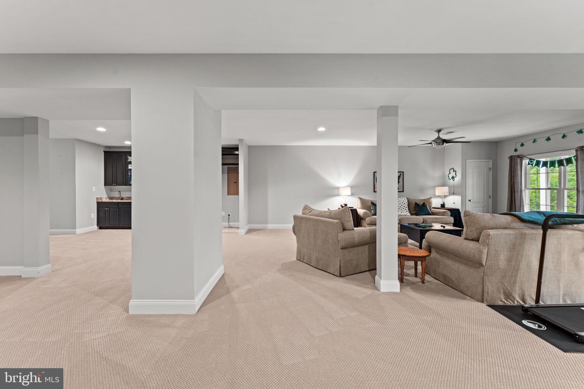 LOUDOUN VALLEY CARRIAGES - Residential