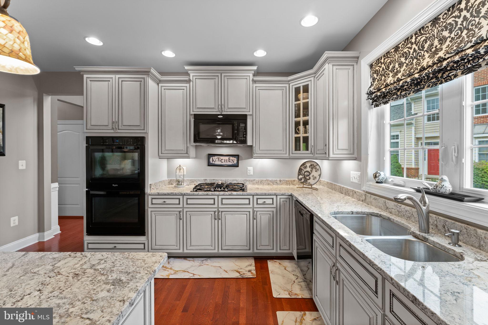 LOUDOUN VALLEY CARRIAGES - Residential
