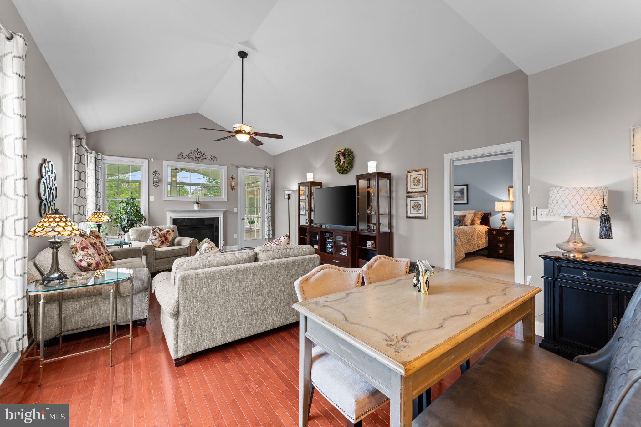 LOUDOUN VALLEY CARRIAGES - Residential