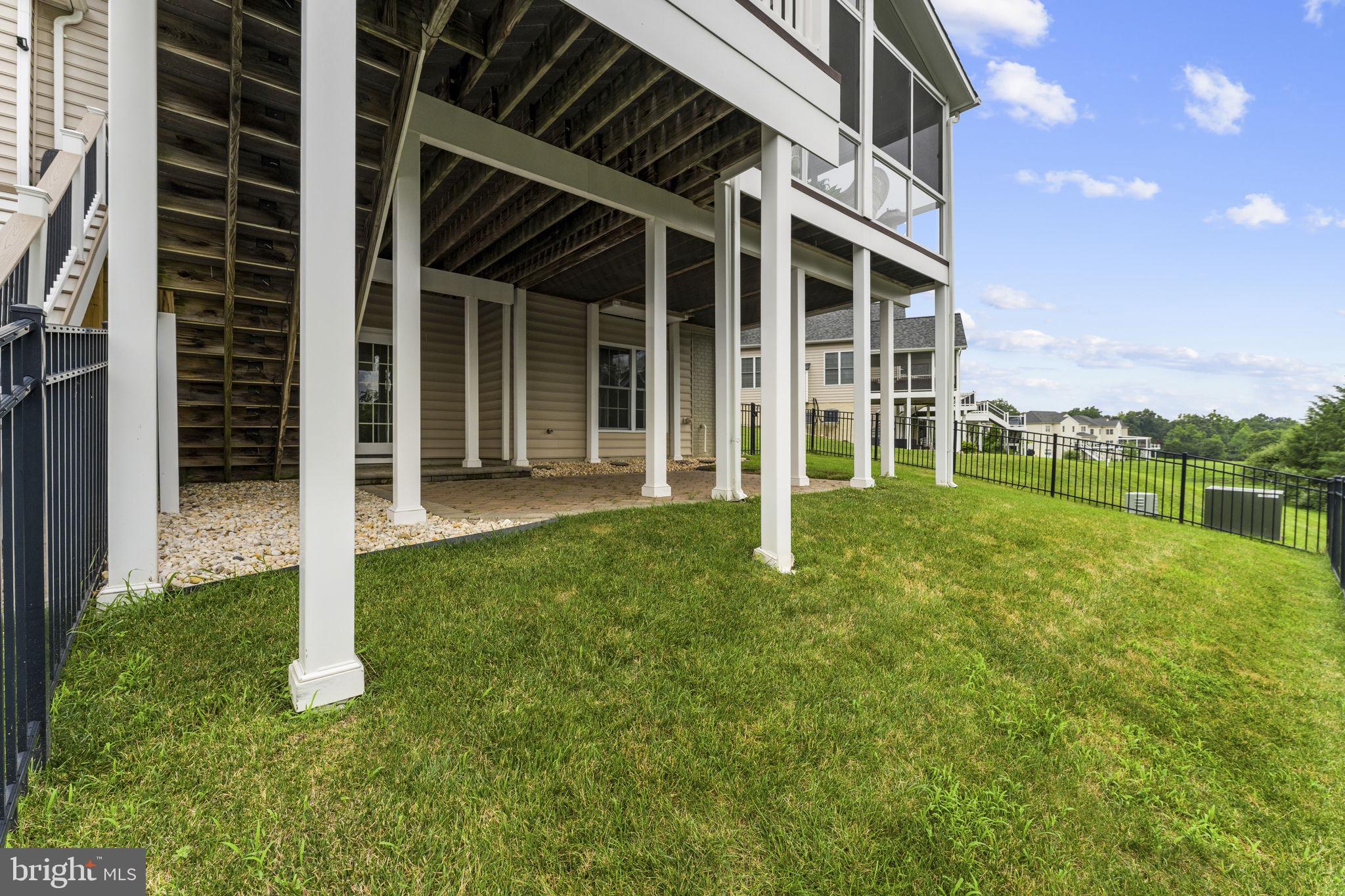 LOUDOUN VALLEY CARRIAGES - Residential
