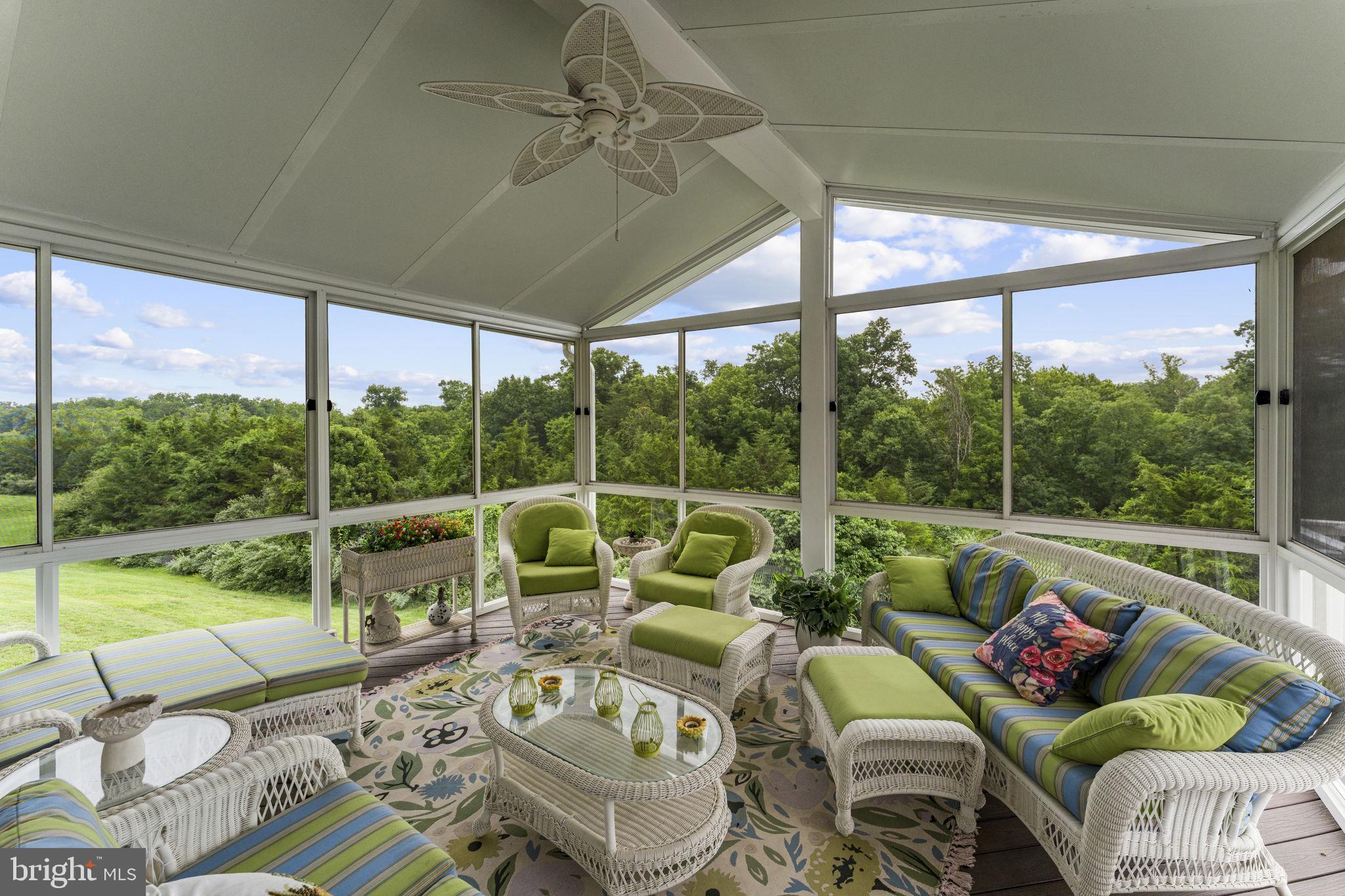 LOUDOUN VALLEY CARRIAGES - Residential