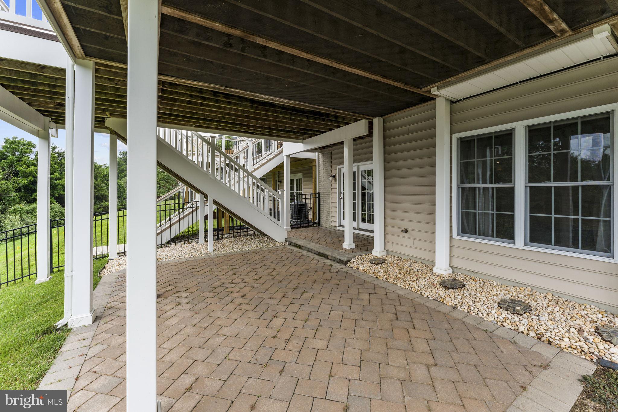 LOUDOUN VALLEY CARRIAGES - Residential