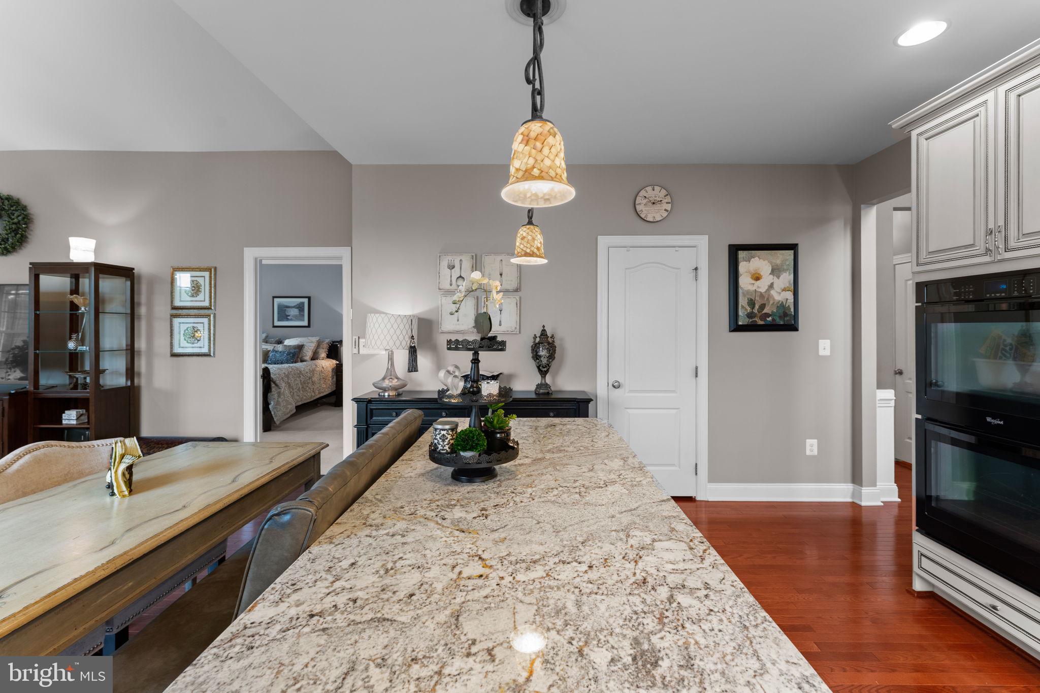 LOUDOUN VALLEY CARRIAGES - Residential