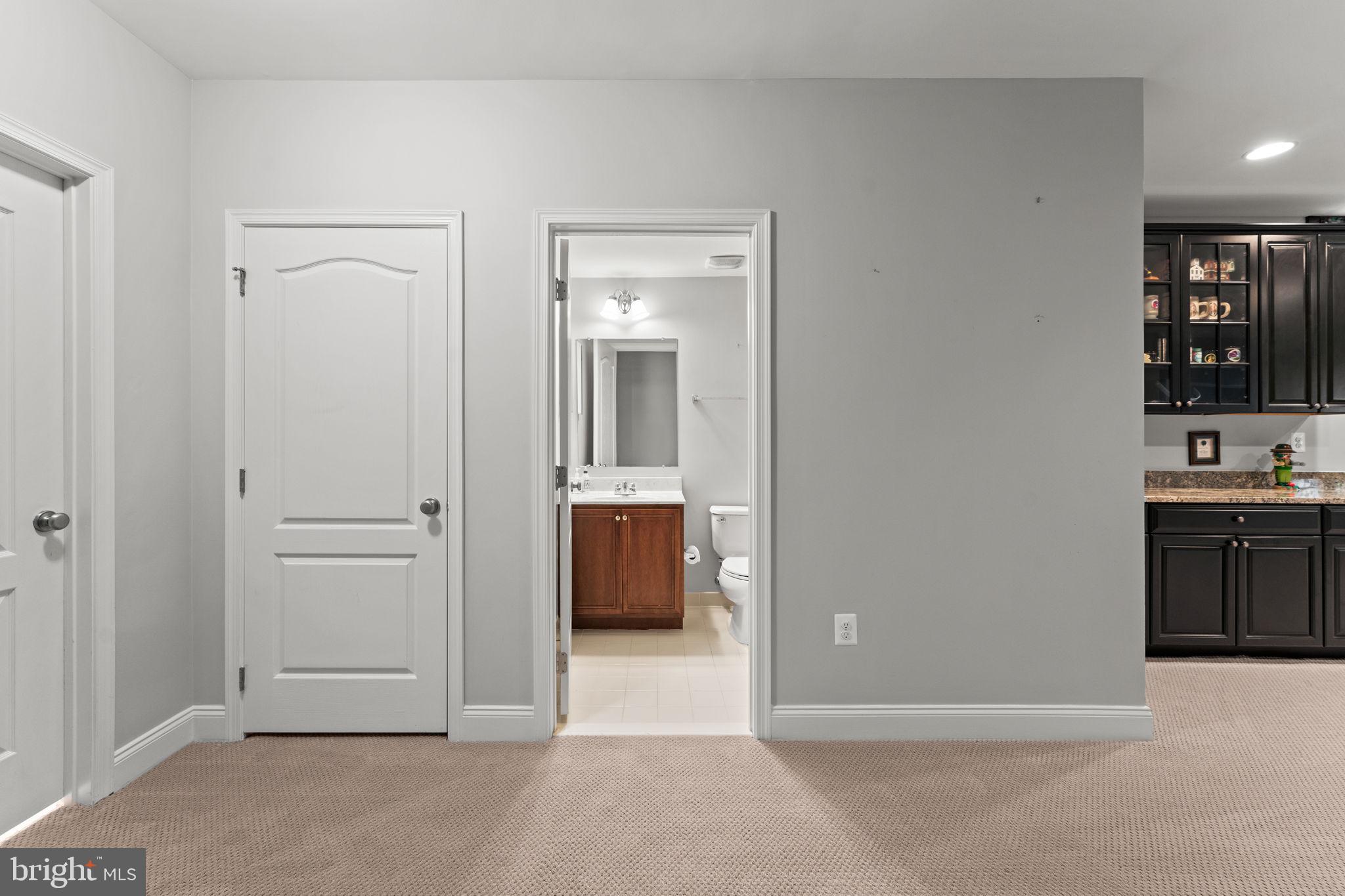 LOUDOUN VALLEY CARRIAGES - Residential