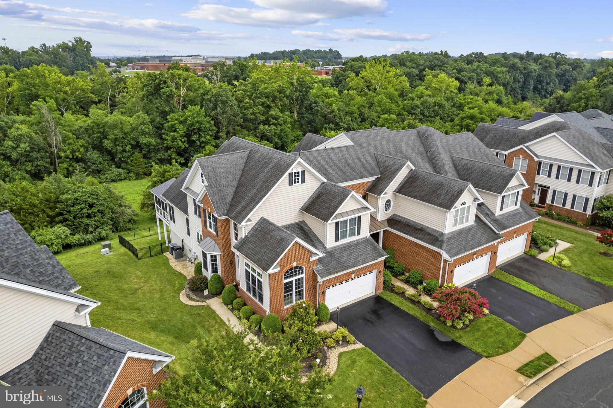 LOUDOUN VALLEY CARRIAGES - Residential