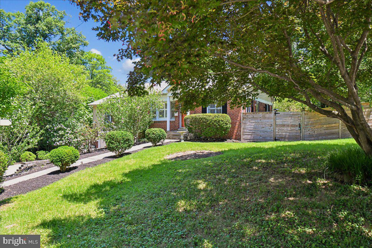 WOODMOOR - Residential