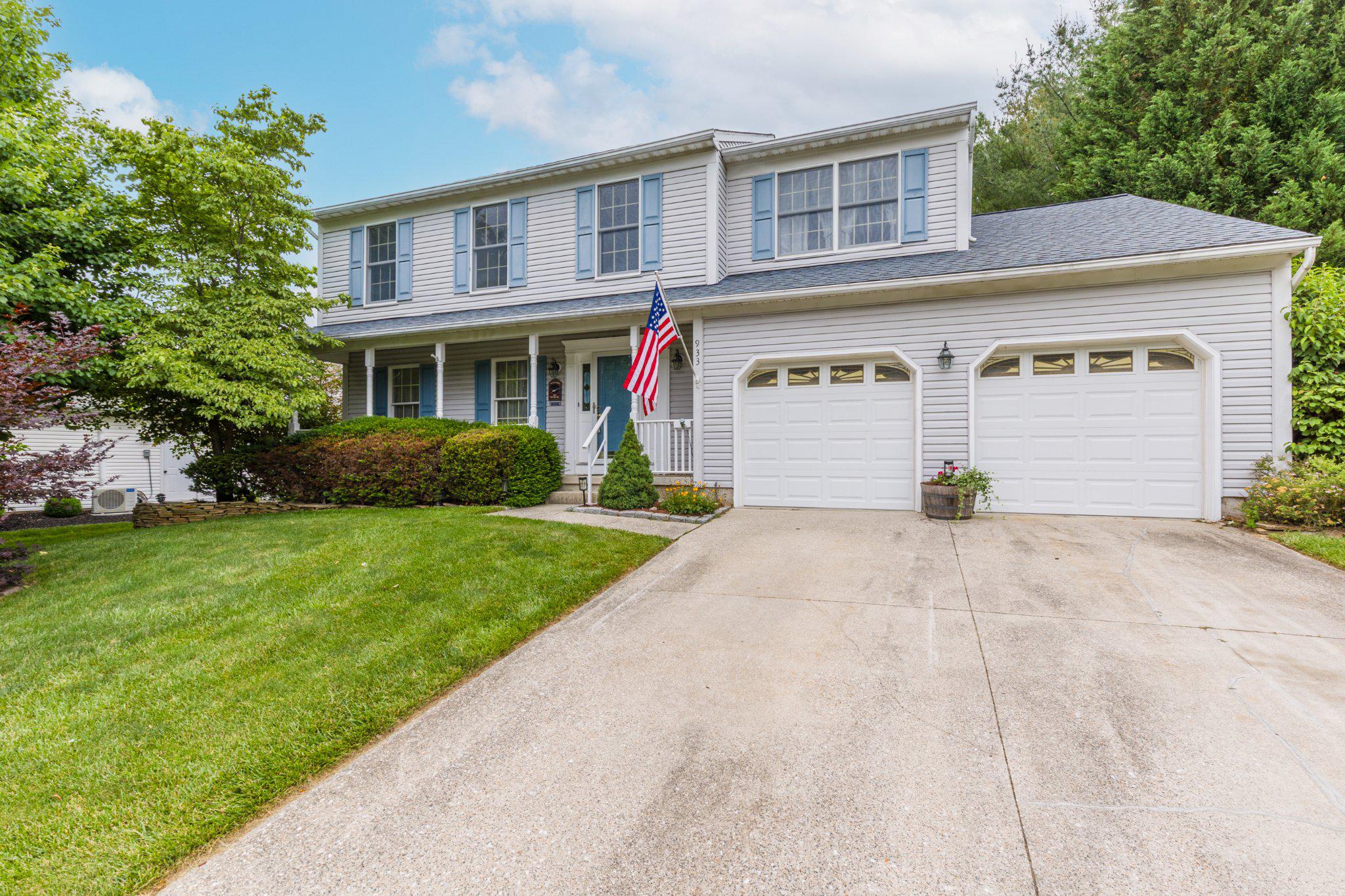 FOREST LAKES - Residential