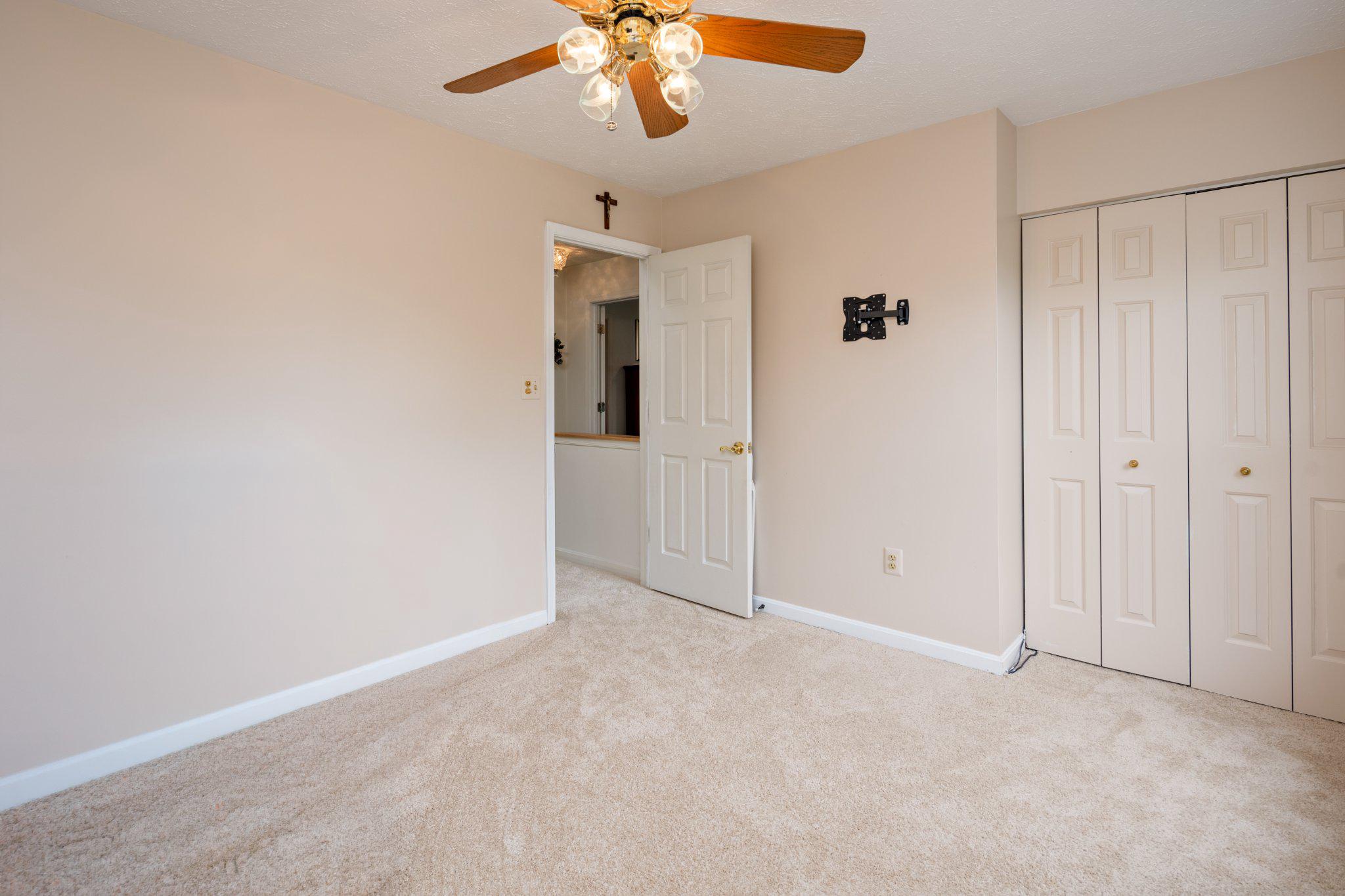 FOREST LAKES - Residential