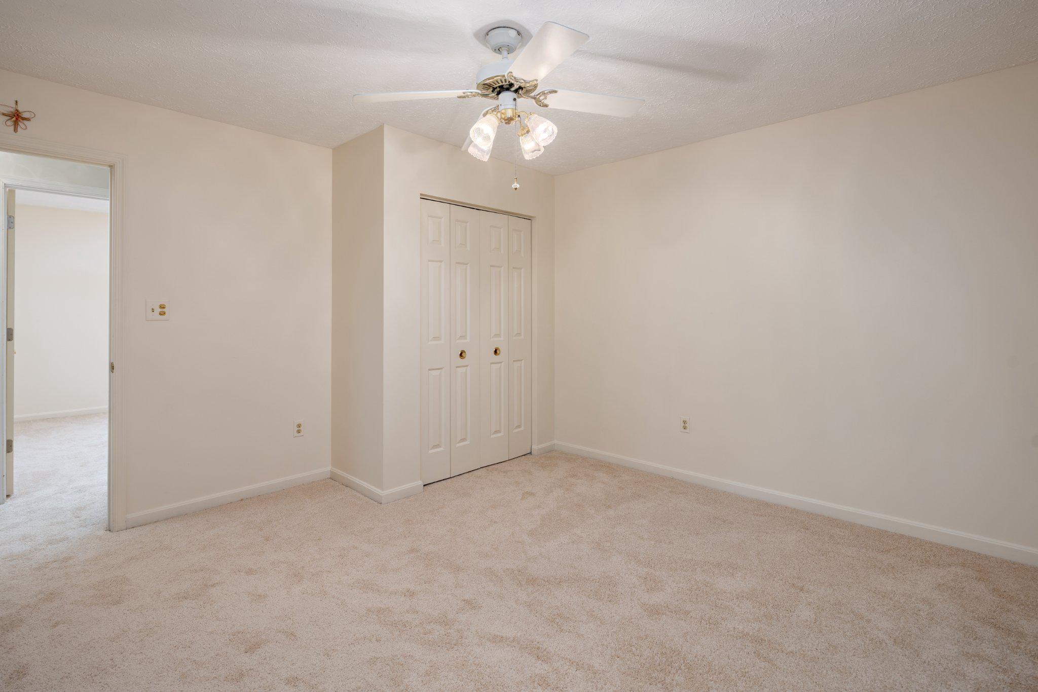 FOREST LAKES - Residential