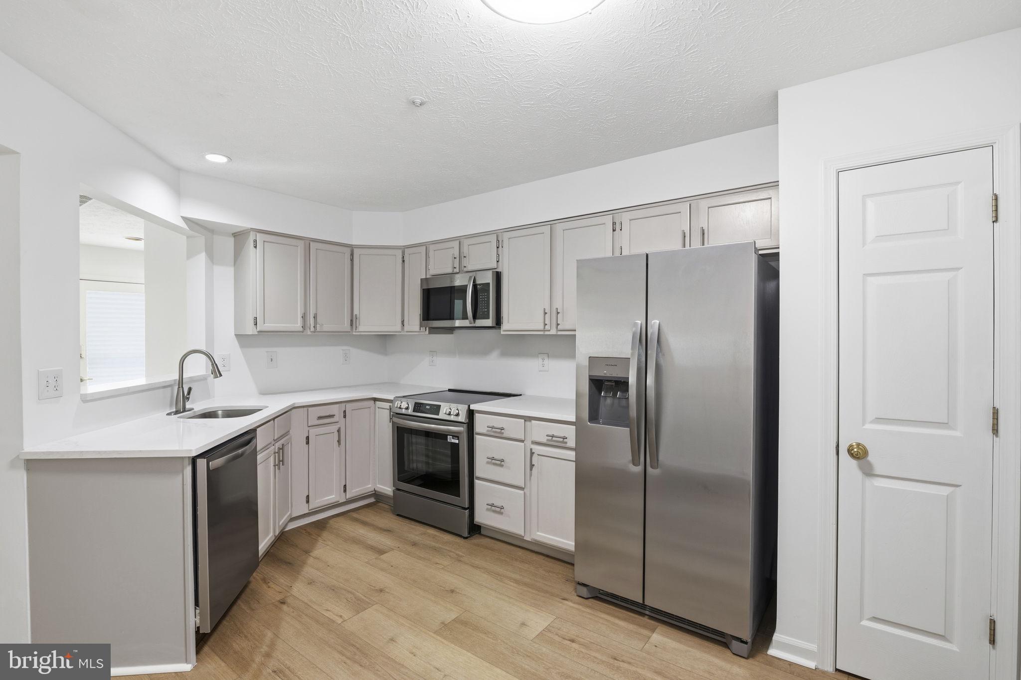 THE VILLAGE SOUTHFIELD - Residential