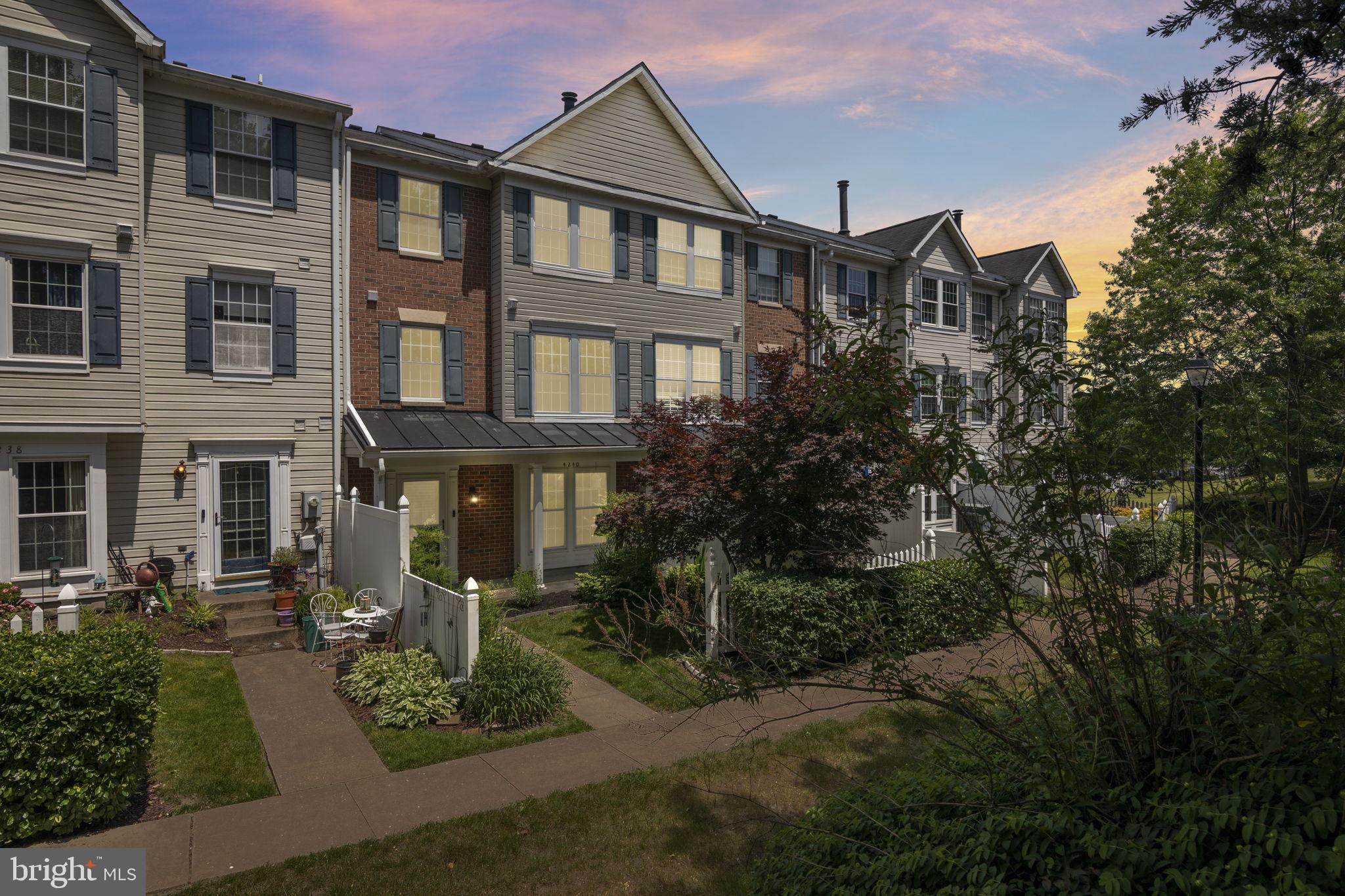 THE VILLAGE SOUTHFIELD - Residential