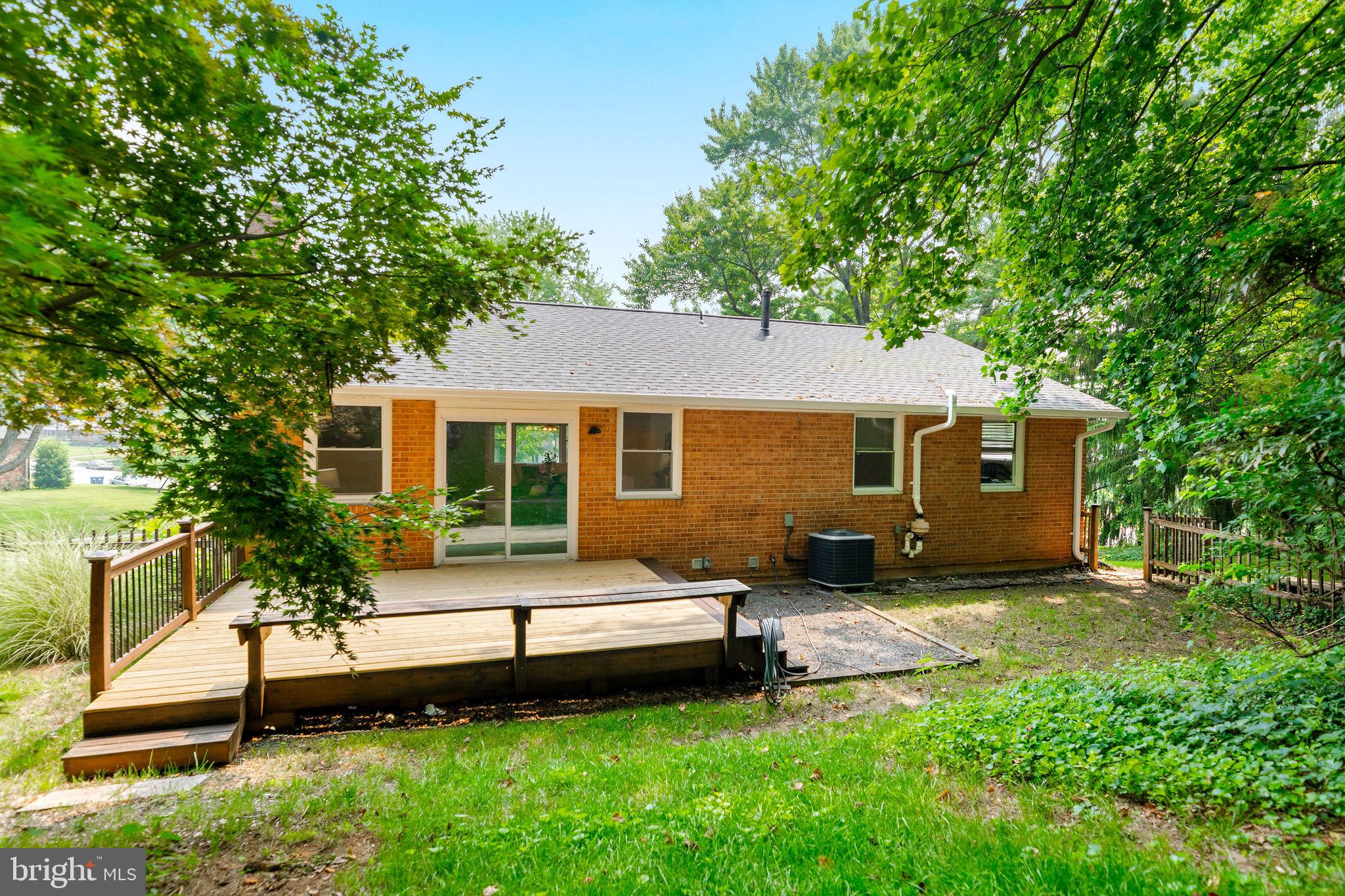 NORTH SPRINGFIELD - Residential