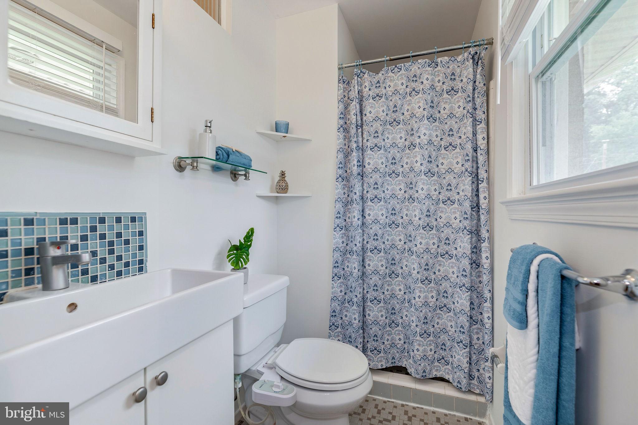 NORTH SPRINGFIELD - Residential