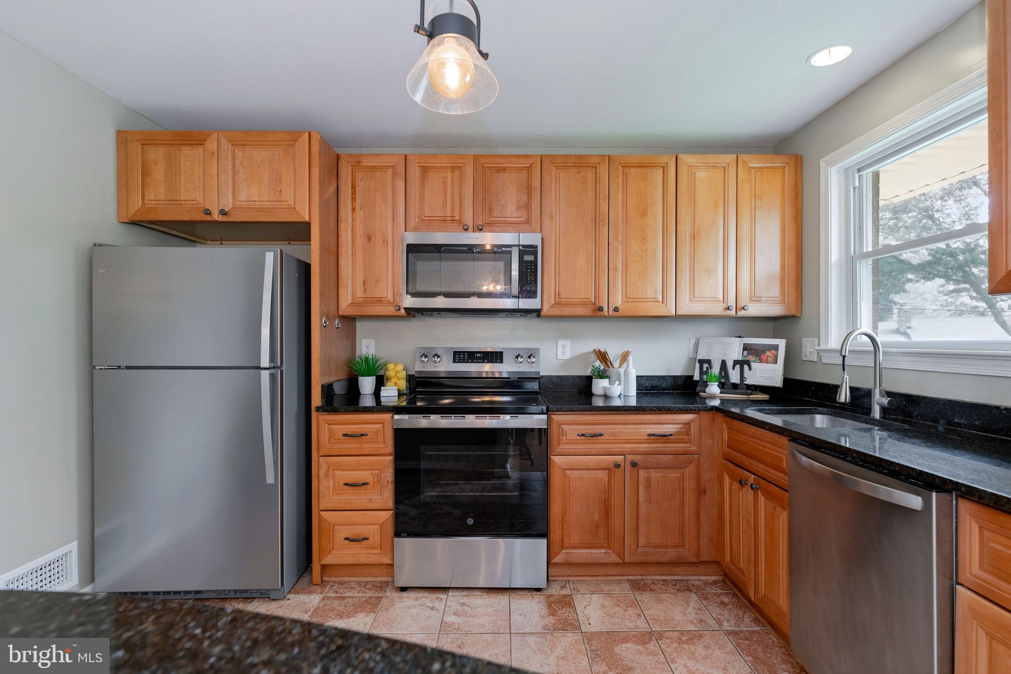 NORTH SPRINGFIELD - Residential