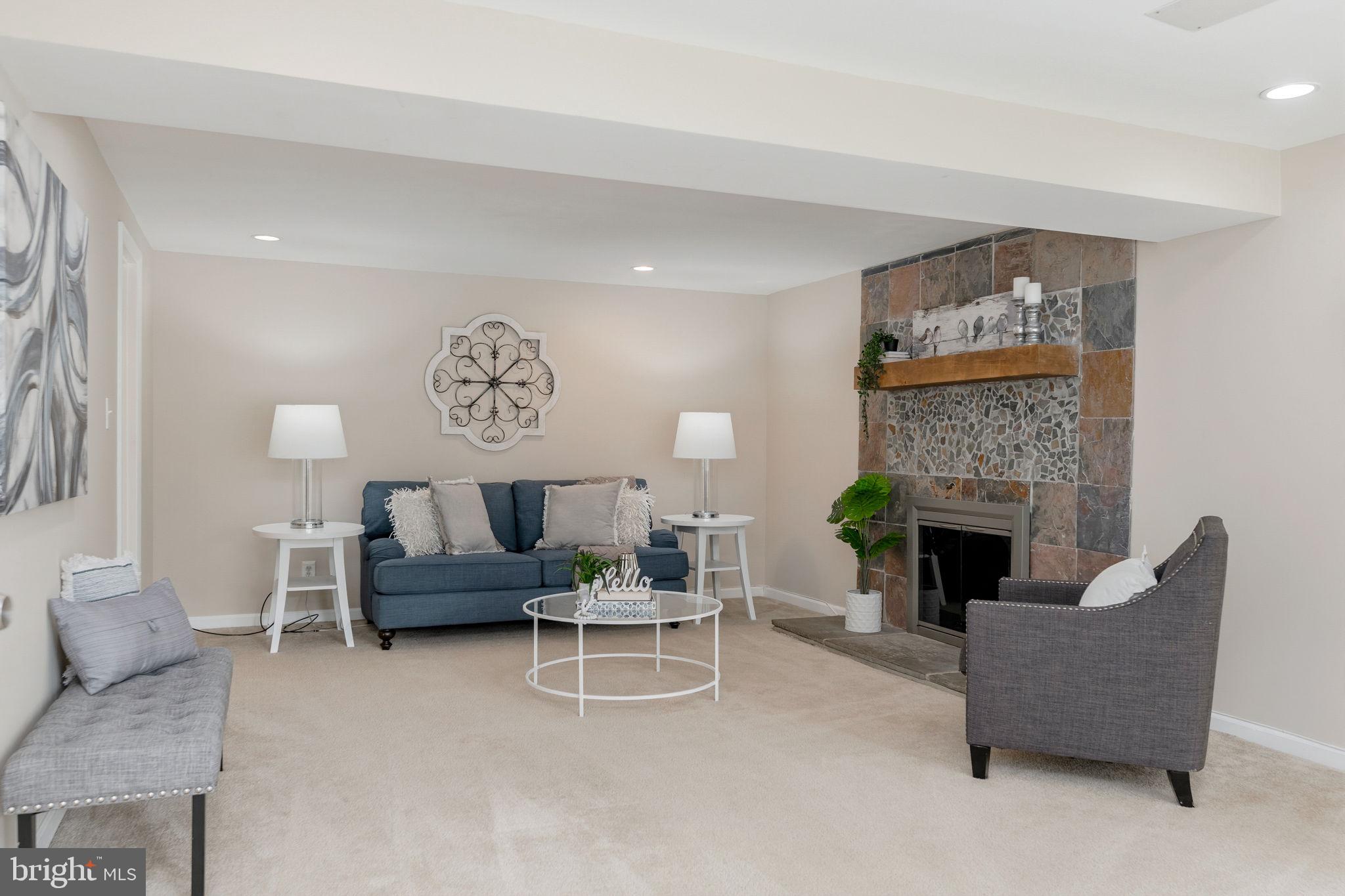 NORTH SPRINGFIELD - Residential