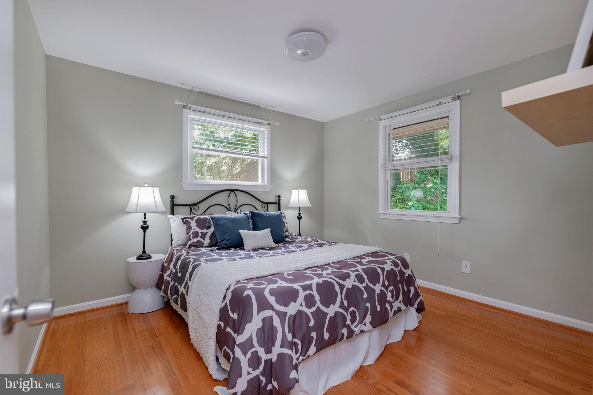 NORTH SPRINGFIELD - Residential