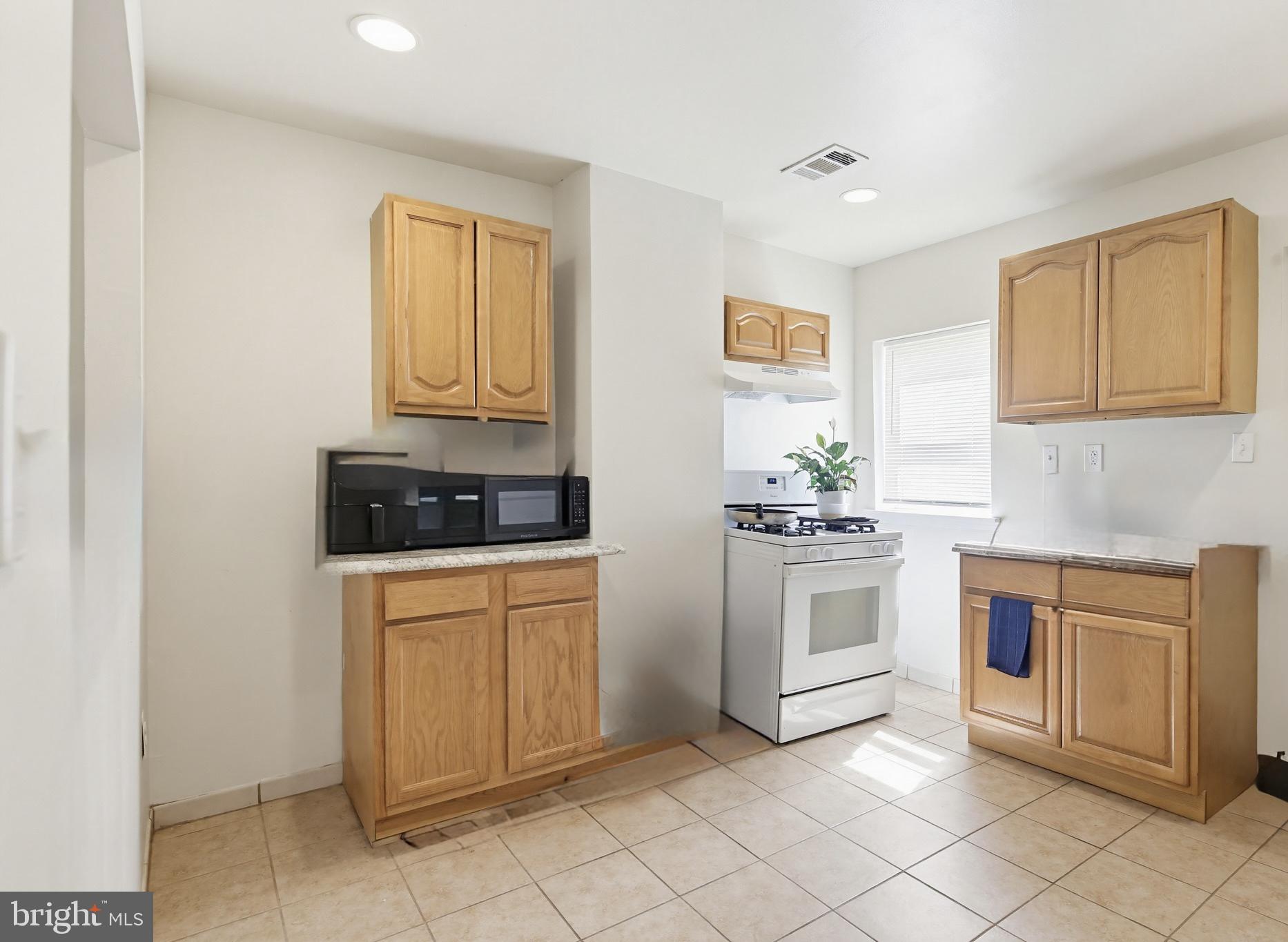 EASTERWOOD PARK - Residential
