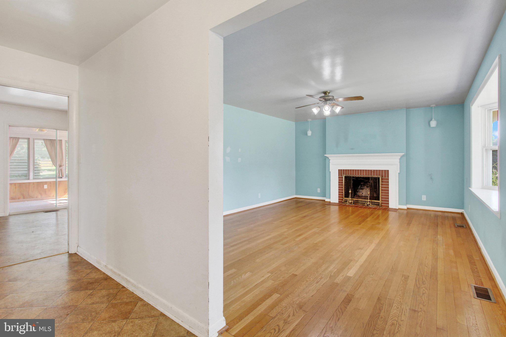 HAMPSTEAD - Residential