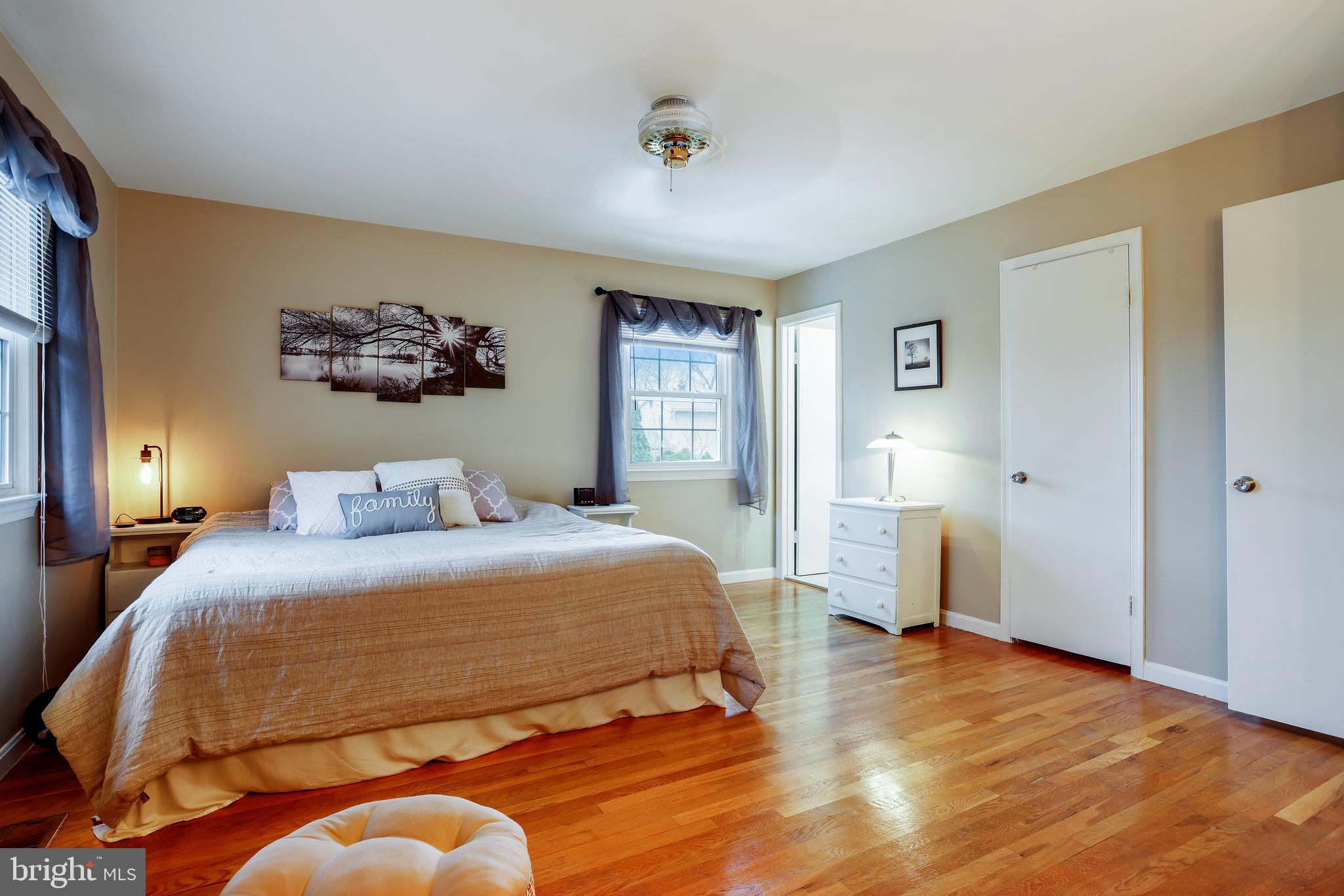 DIAMOND COURTS - Residential