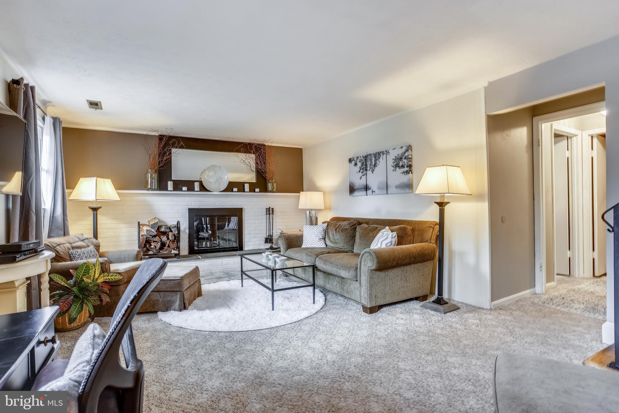 DIAMOND COURTS - Residential