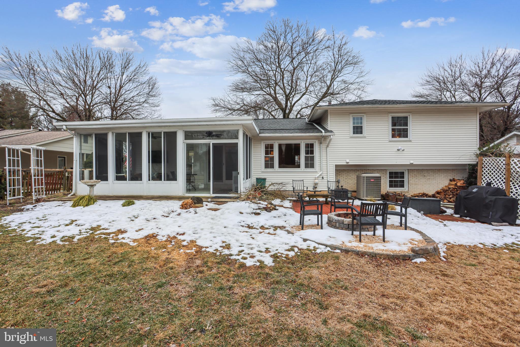 DIAMOND COURTS - Residential