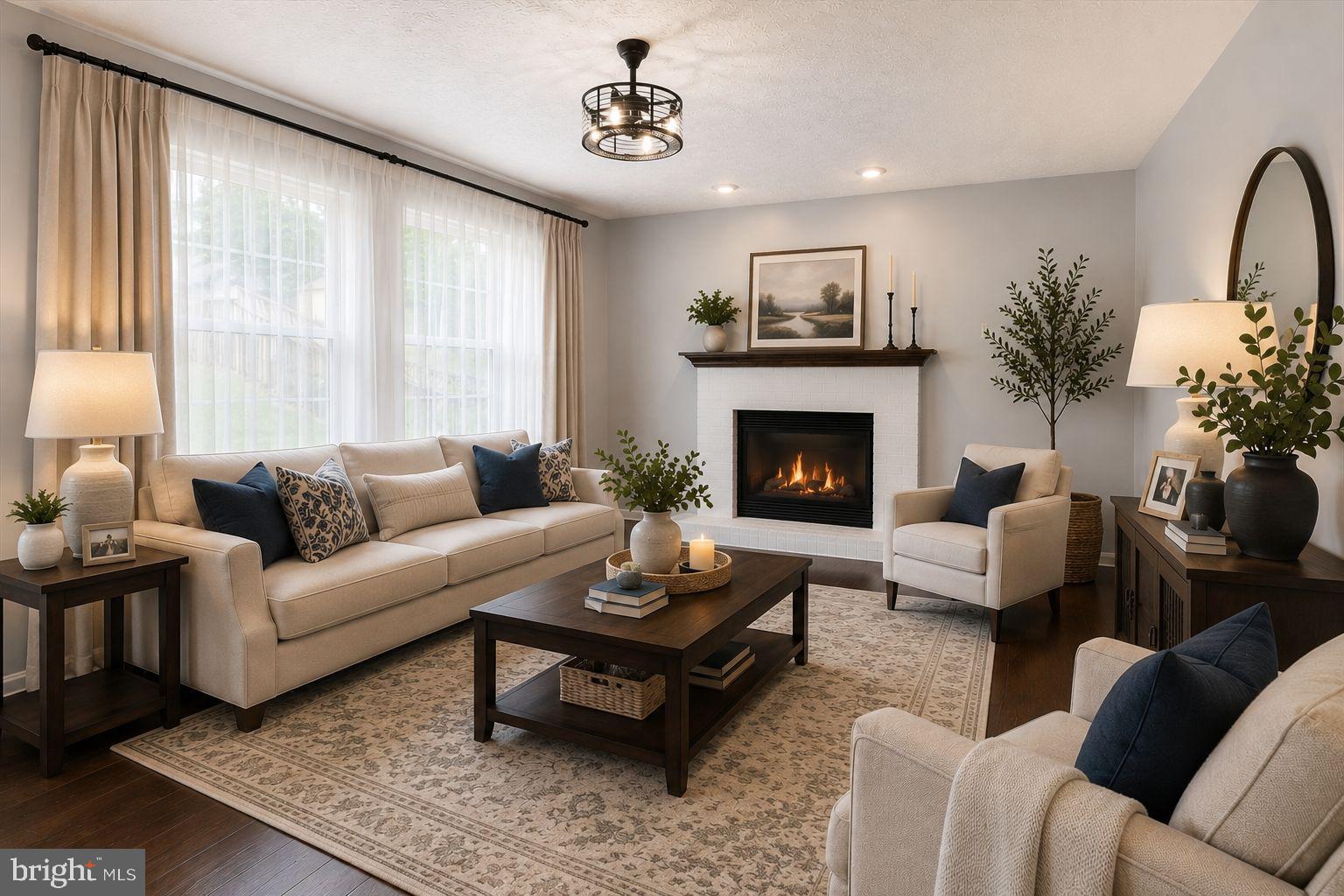 CONSTANT FRIENDSHIP - Residential