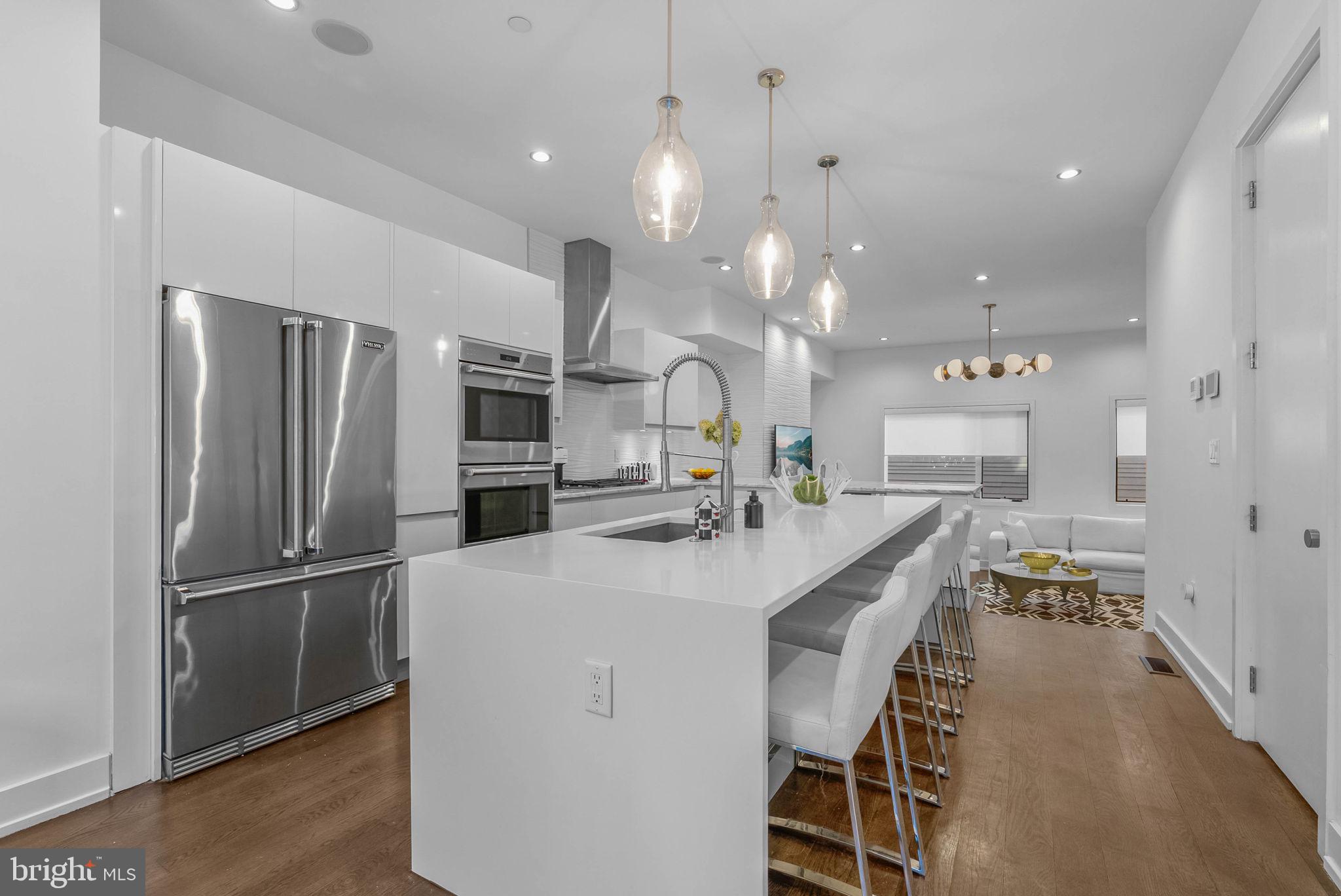 BELLA VISTA - Residential