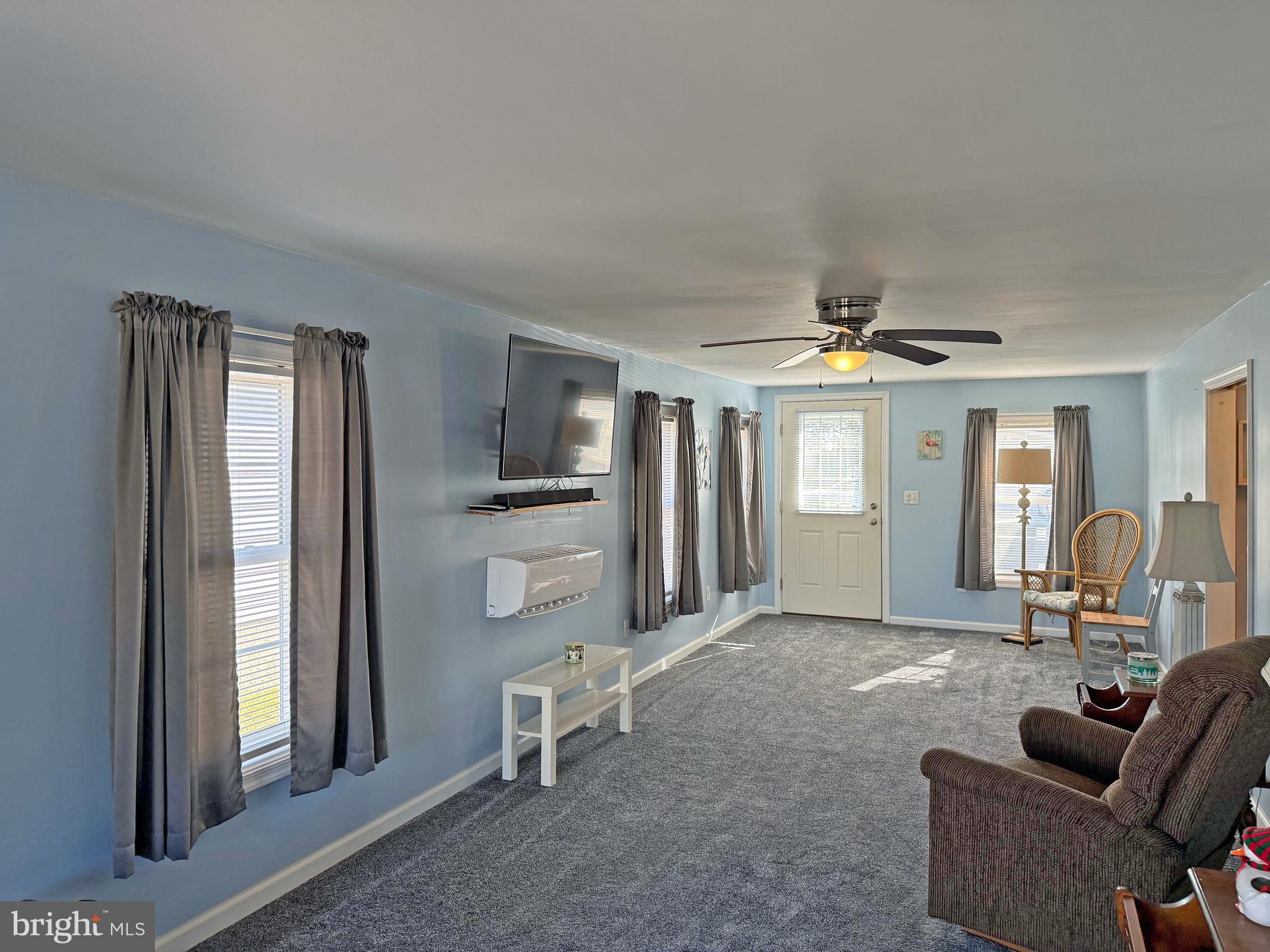 MARINERS COVE - Residential