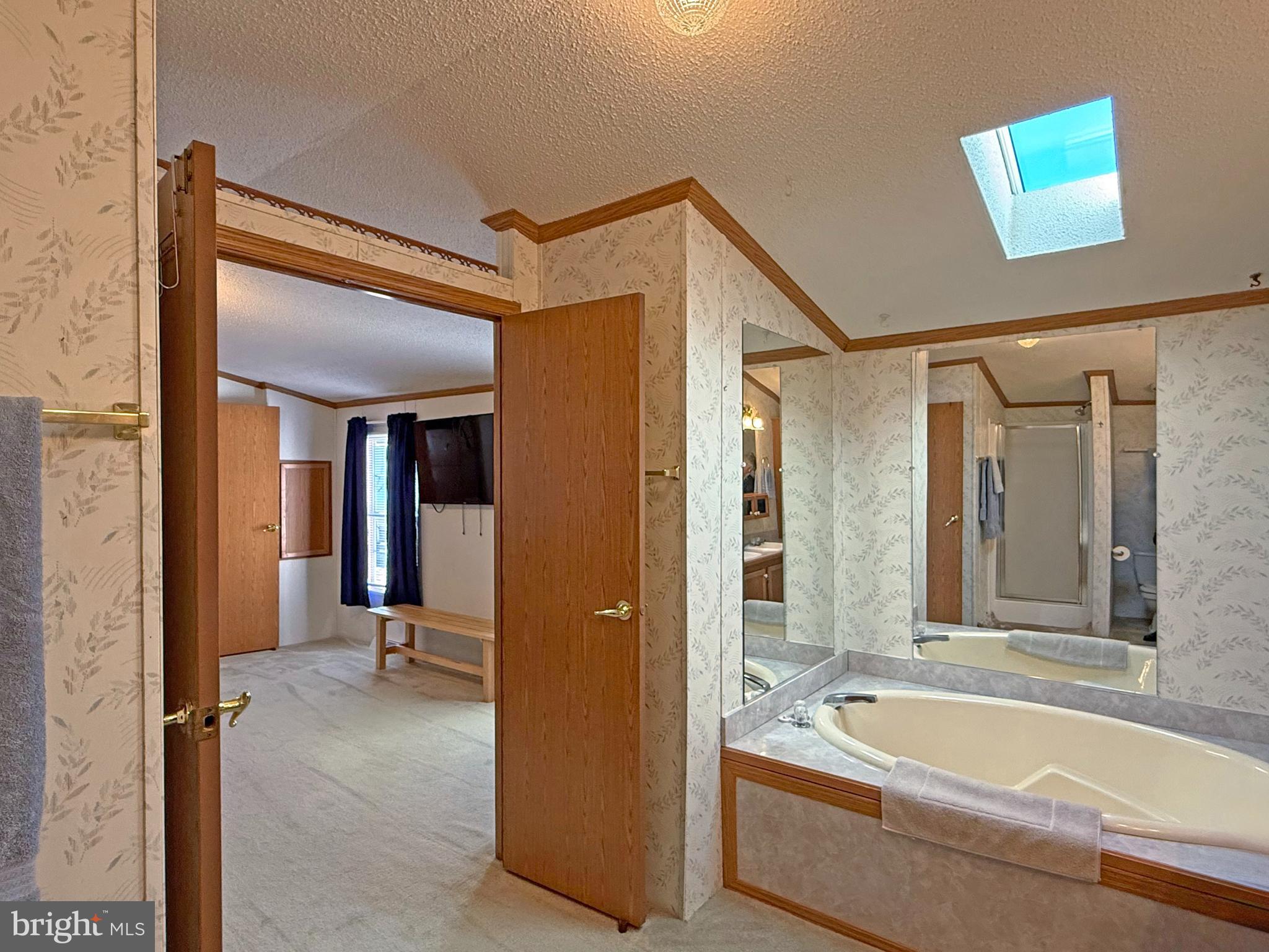 MARINERS COVE - Residential