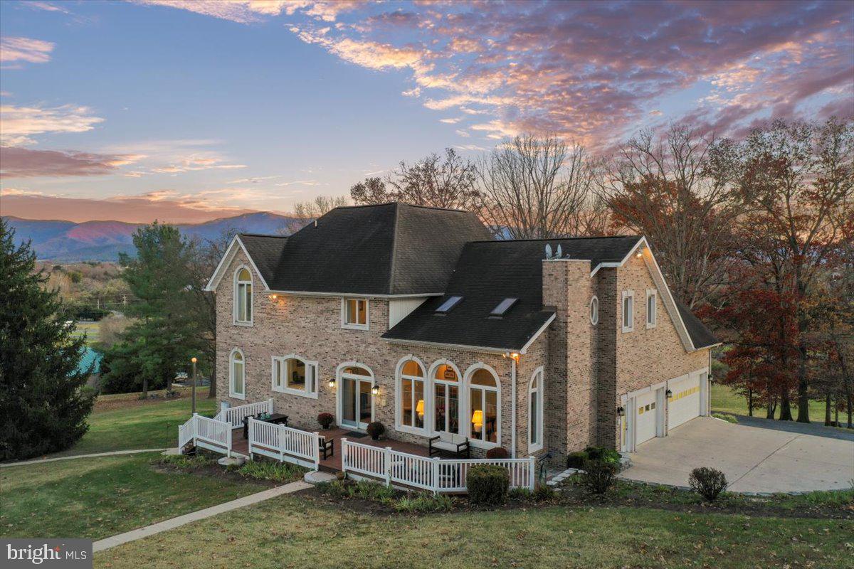 LURAY - Commercial Sale