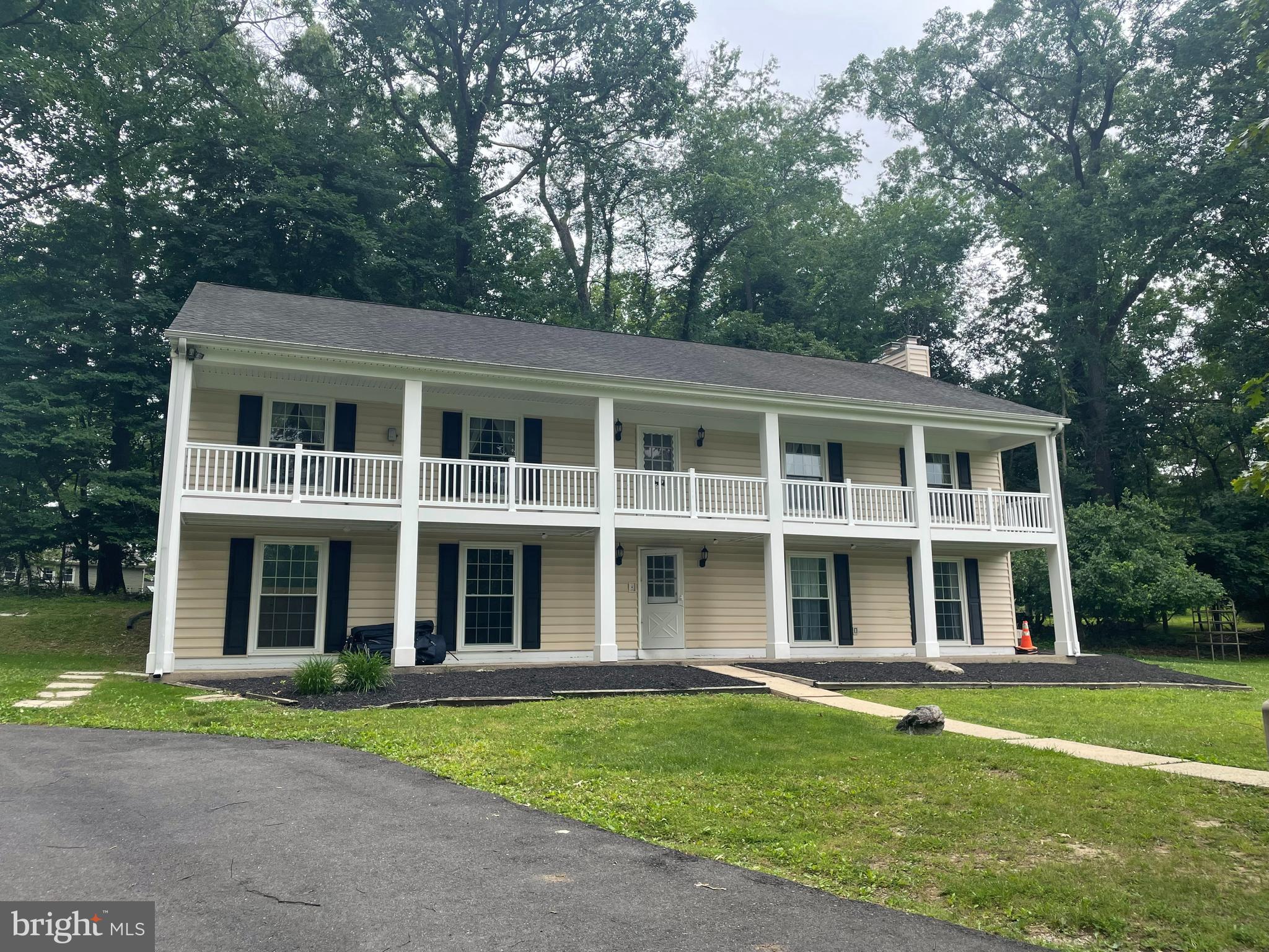 CHARTER CHASE - Residential