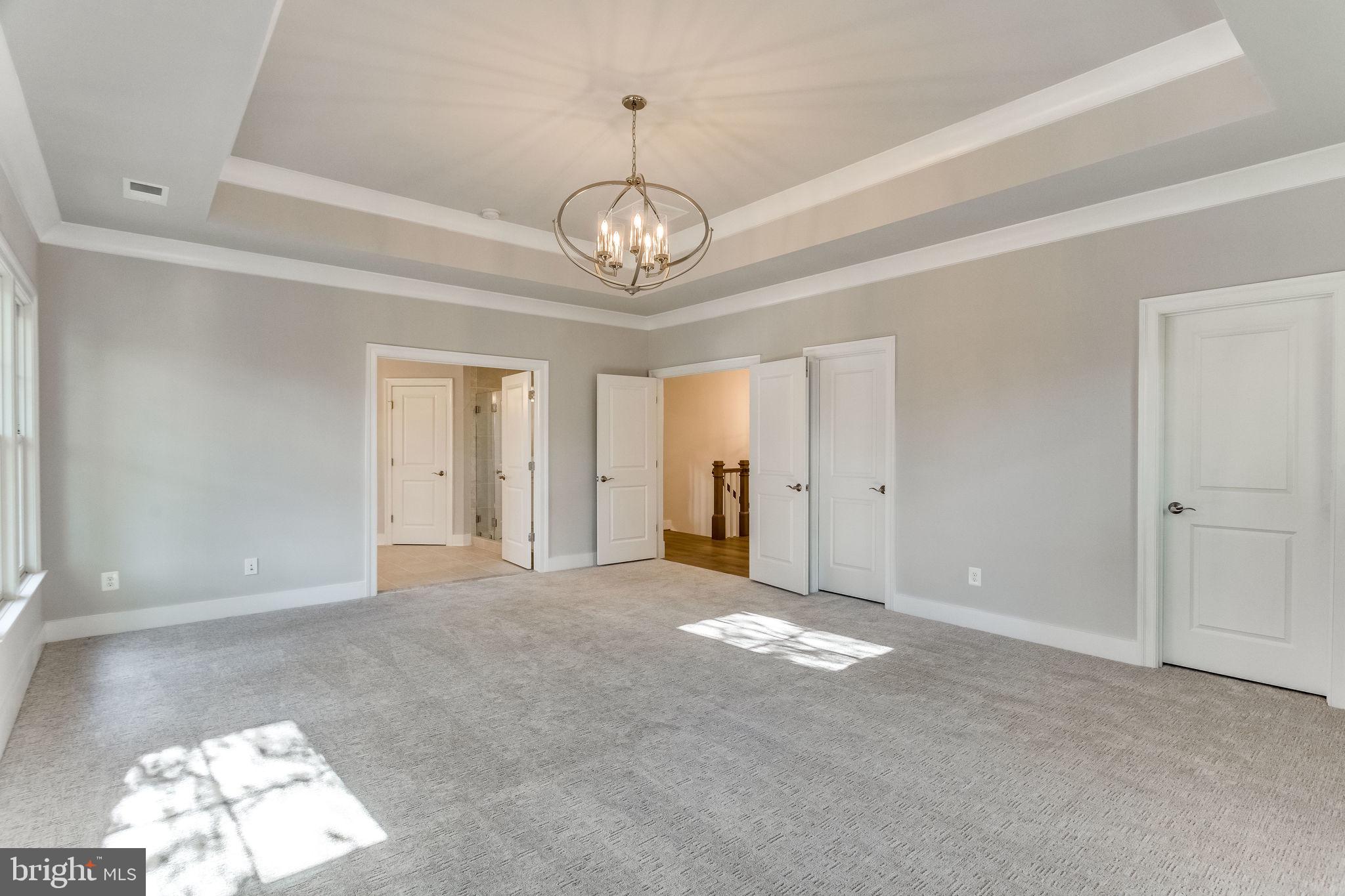 VIENNA WOODS - Residential