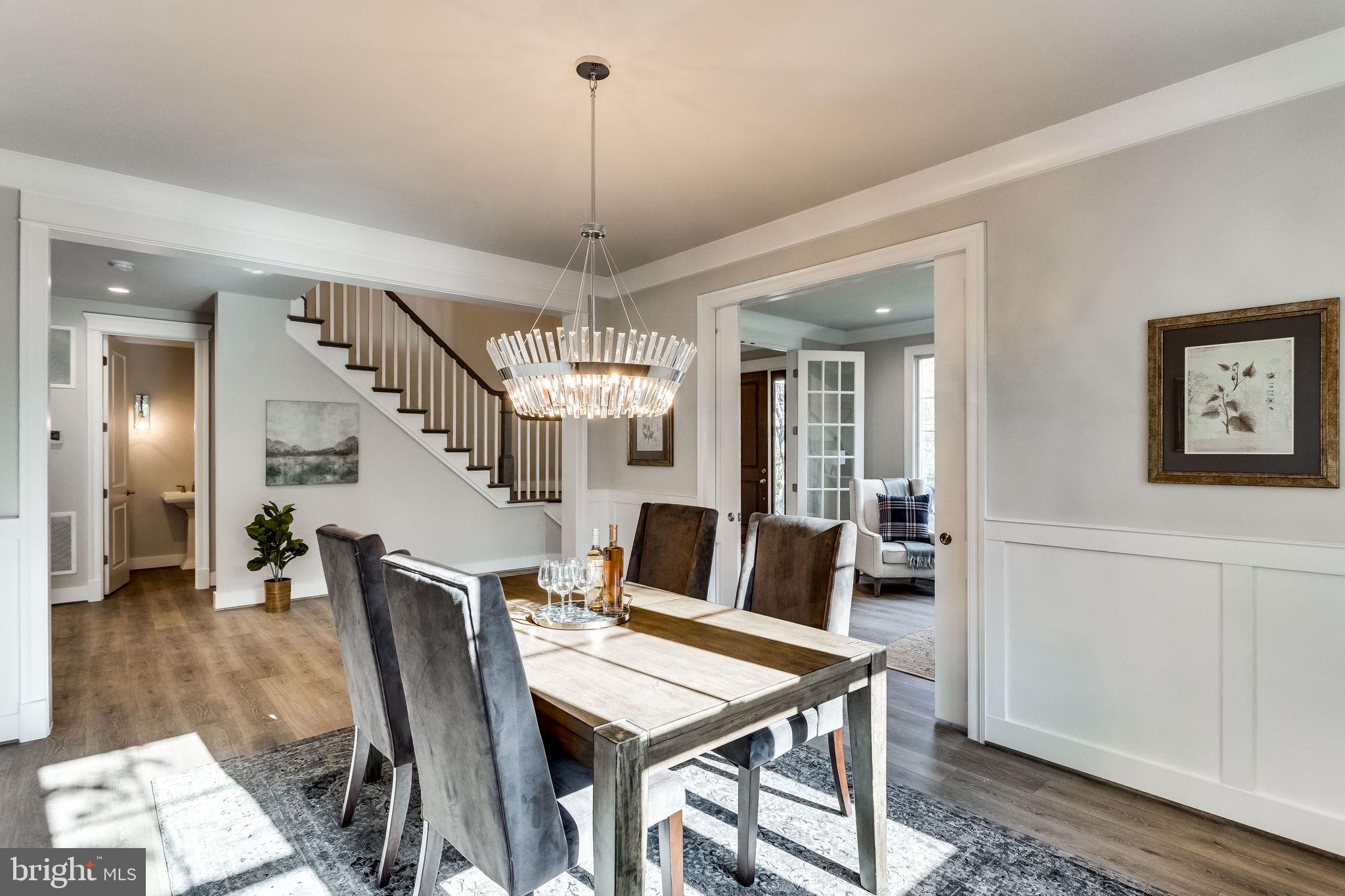 VIENNA WOODS - Residential